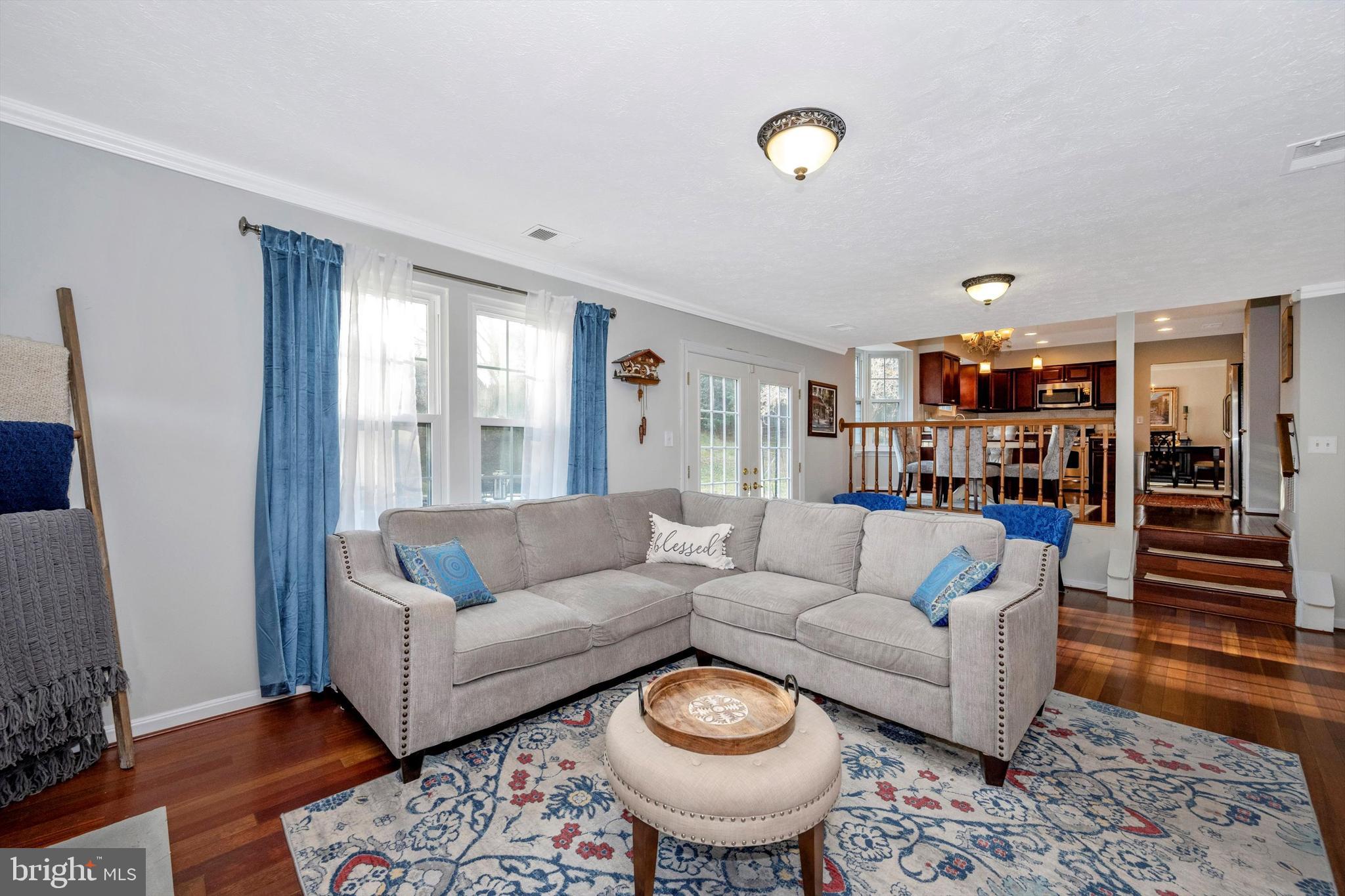 COLESVILLE MANOR - Residential