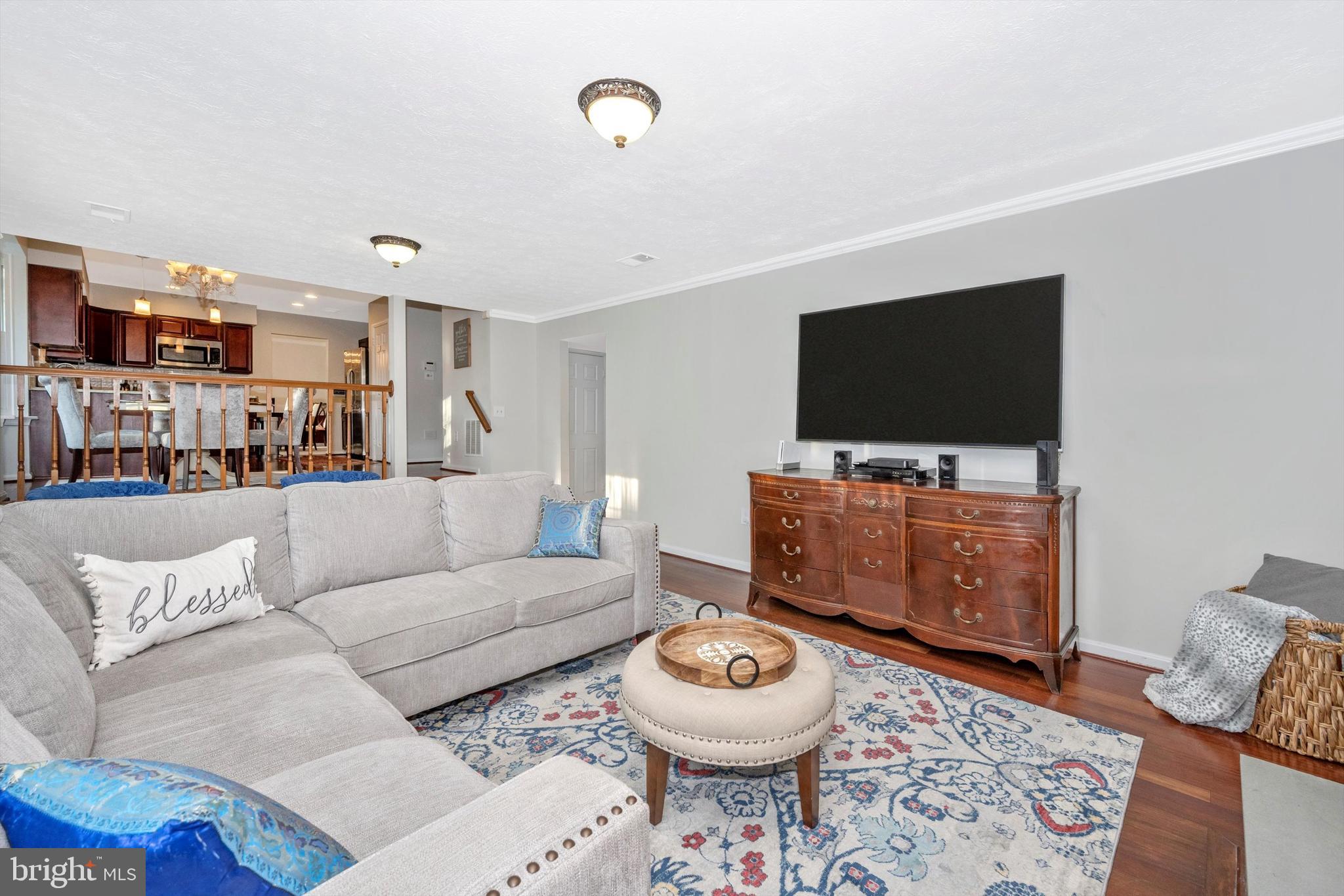 COLESVILLE MANOR - Residential