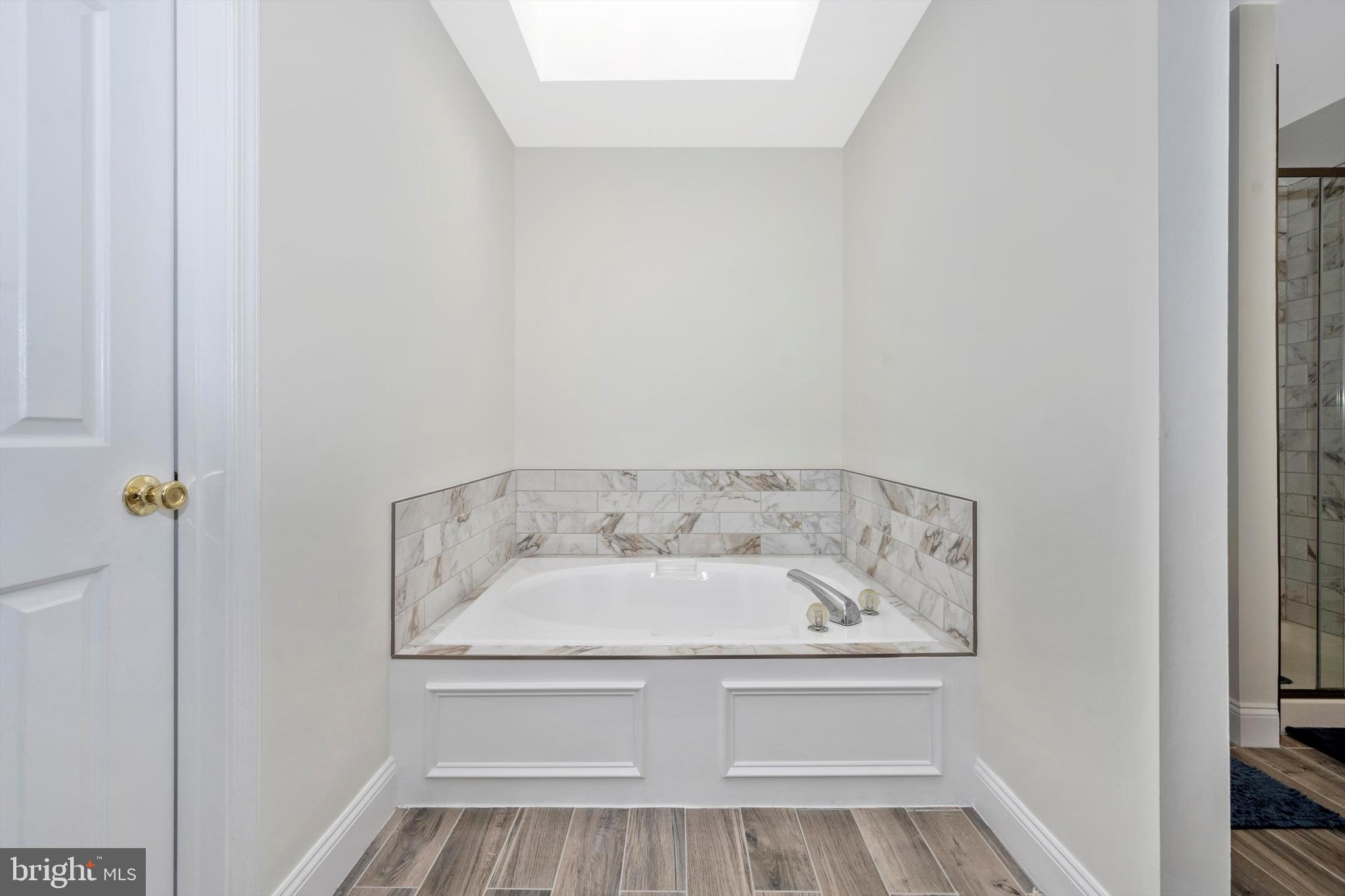 COLESVILLE MANOR - Residential