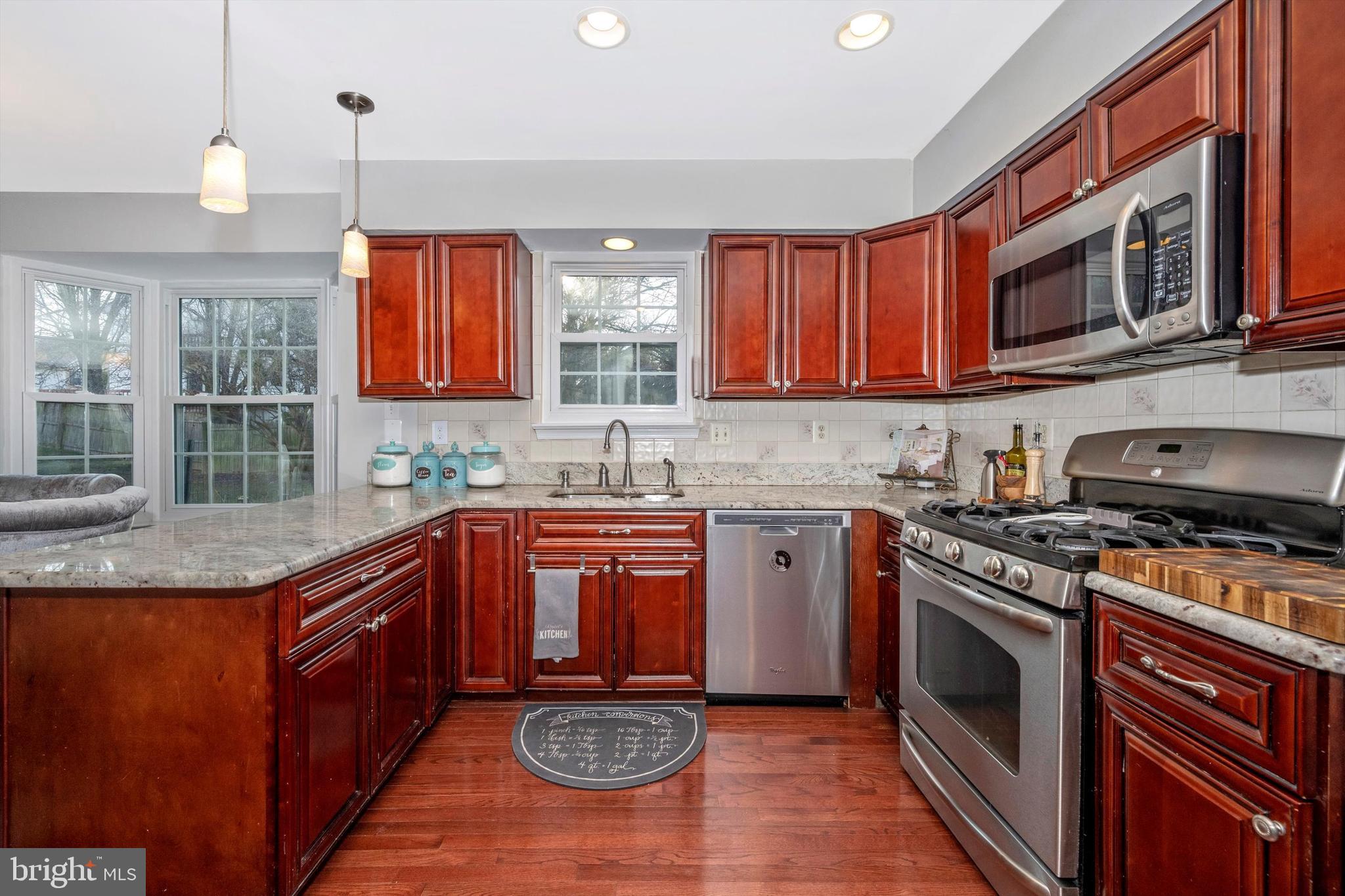 COLESVILLE MANOR - Residential