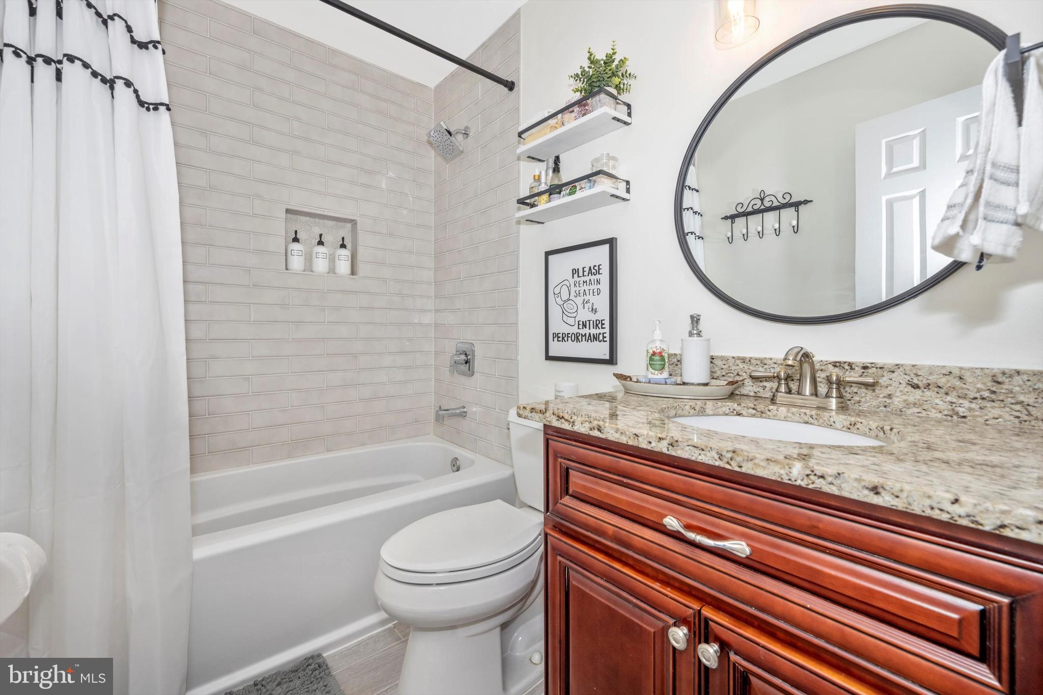 COLESVILLE MANOR - Residential