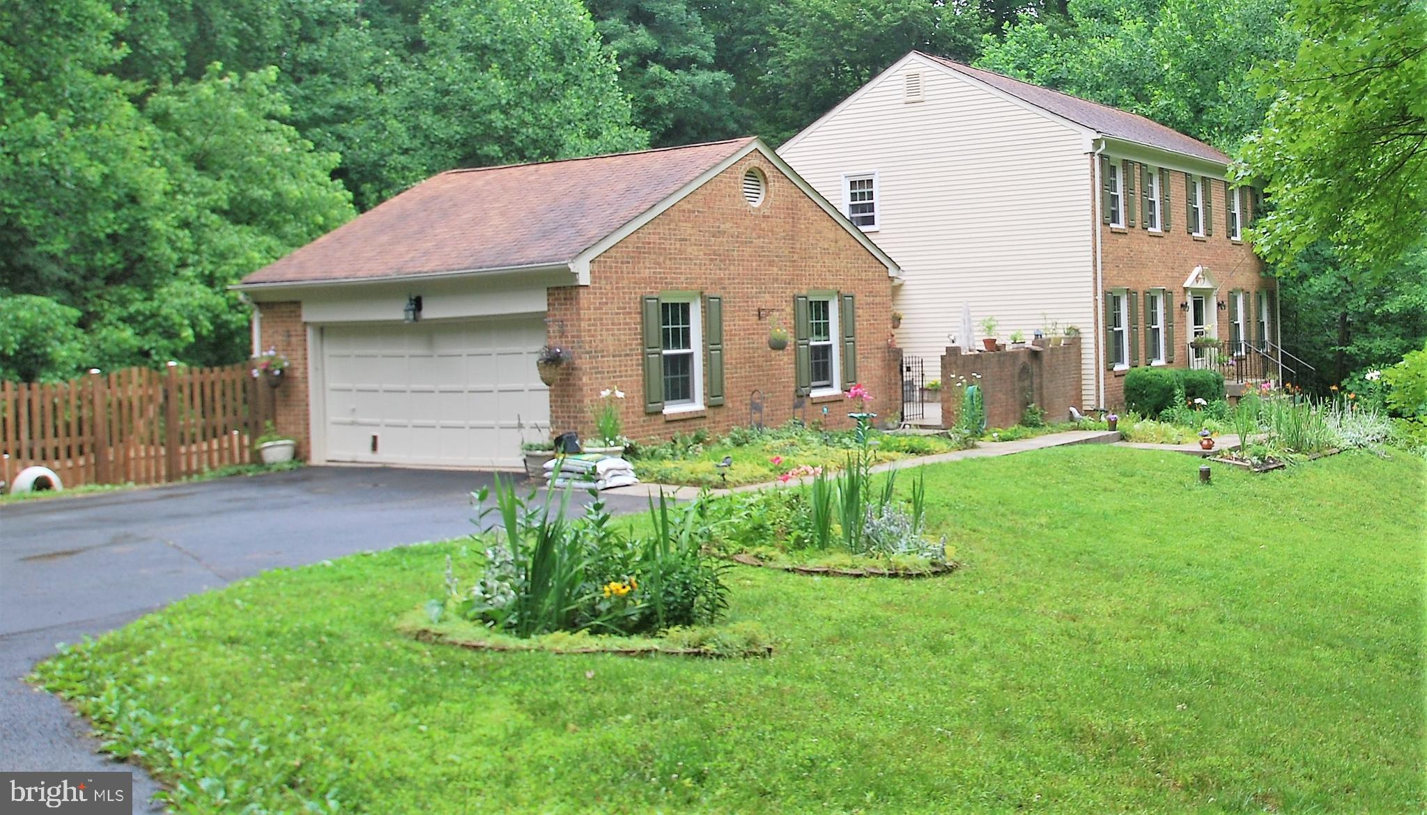 WOODBINE WOODS - Residential