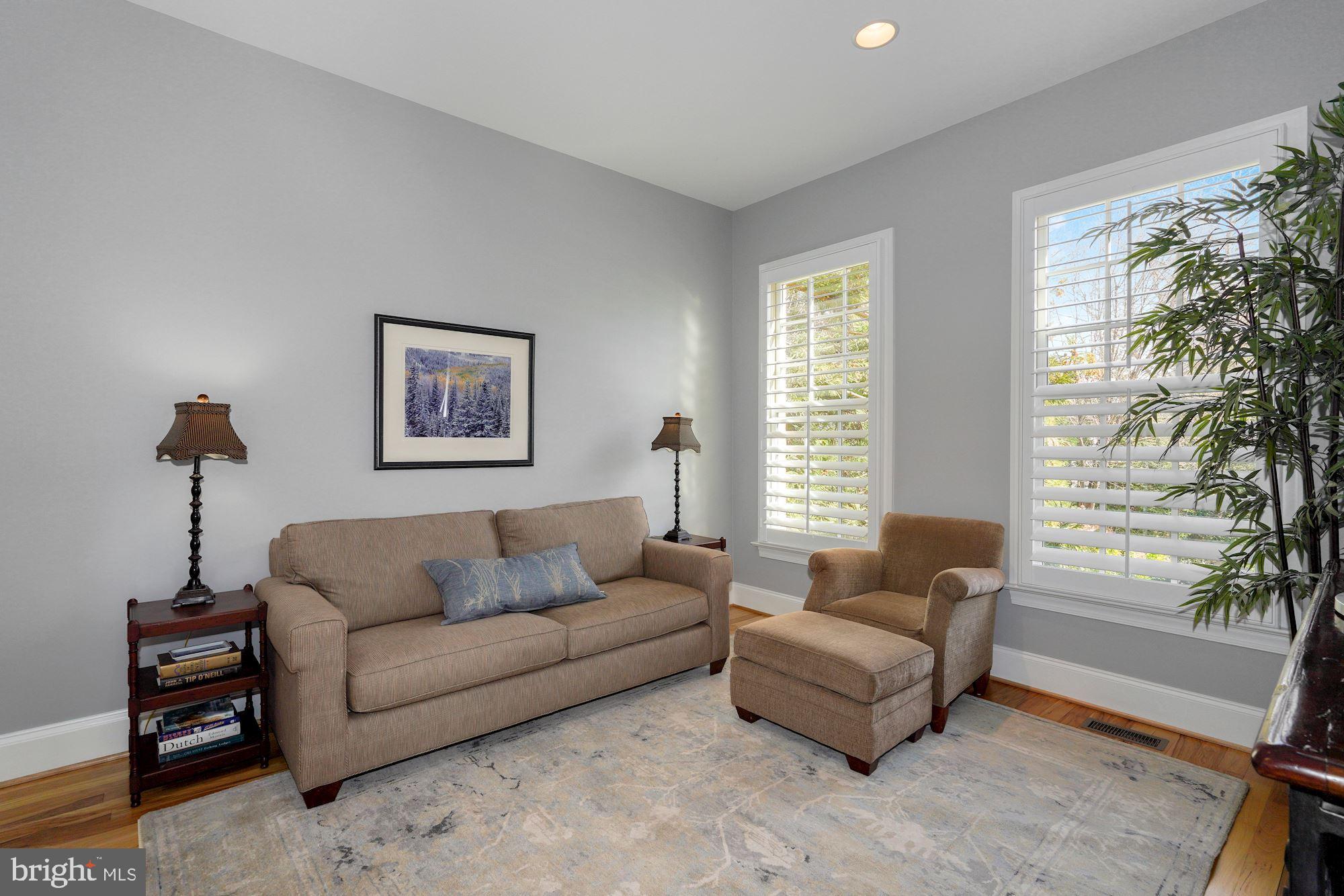 BRADLEY WOODS - Residential