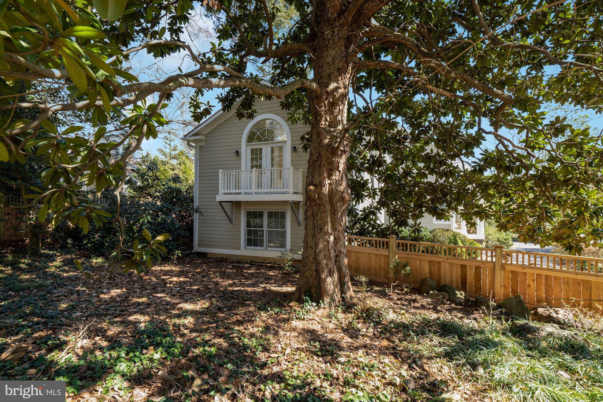 BRADLEY WOODS - Residential