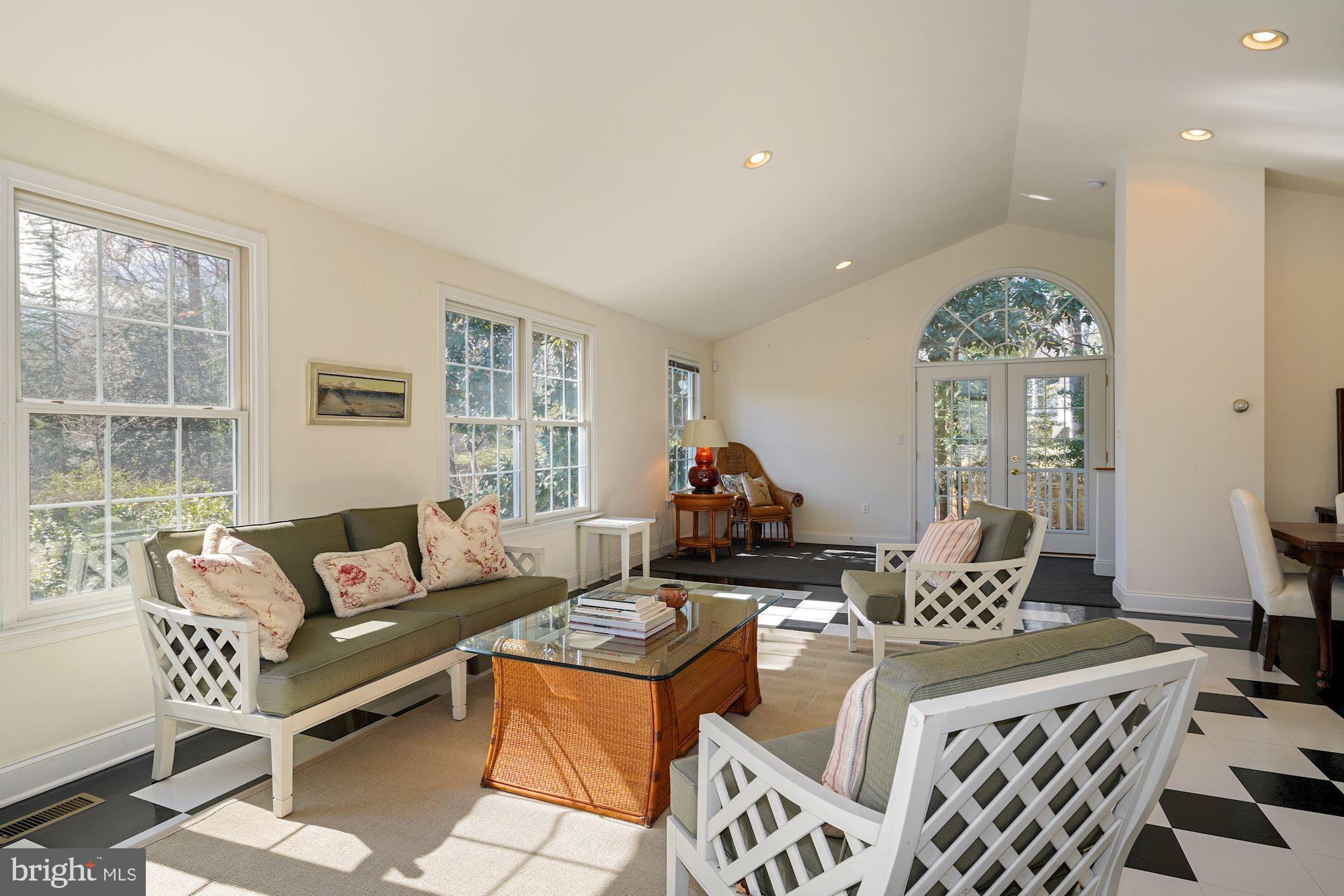 BRADLEY WOODS - Residential