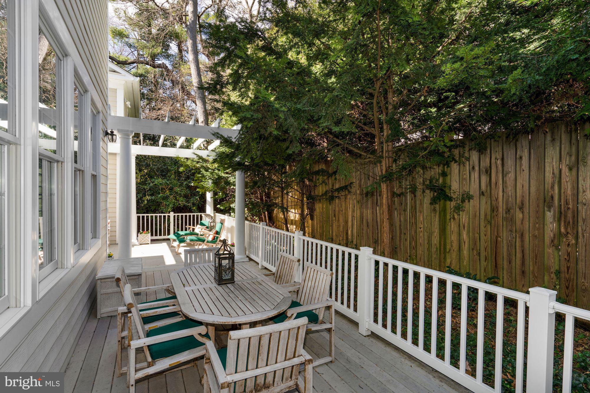 BRADLEY WOODS - Residential