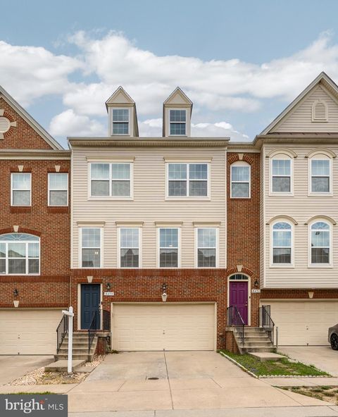 Townhouse For Sale - 8473 Winding Trail<br/> Anne Arundel County, LAUREL, MD 20724