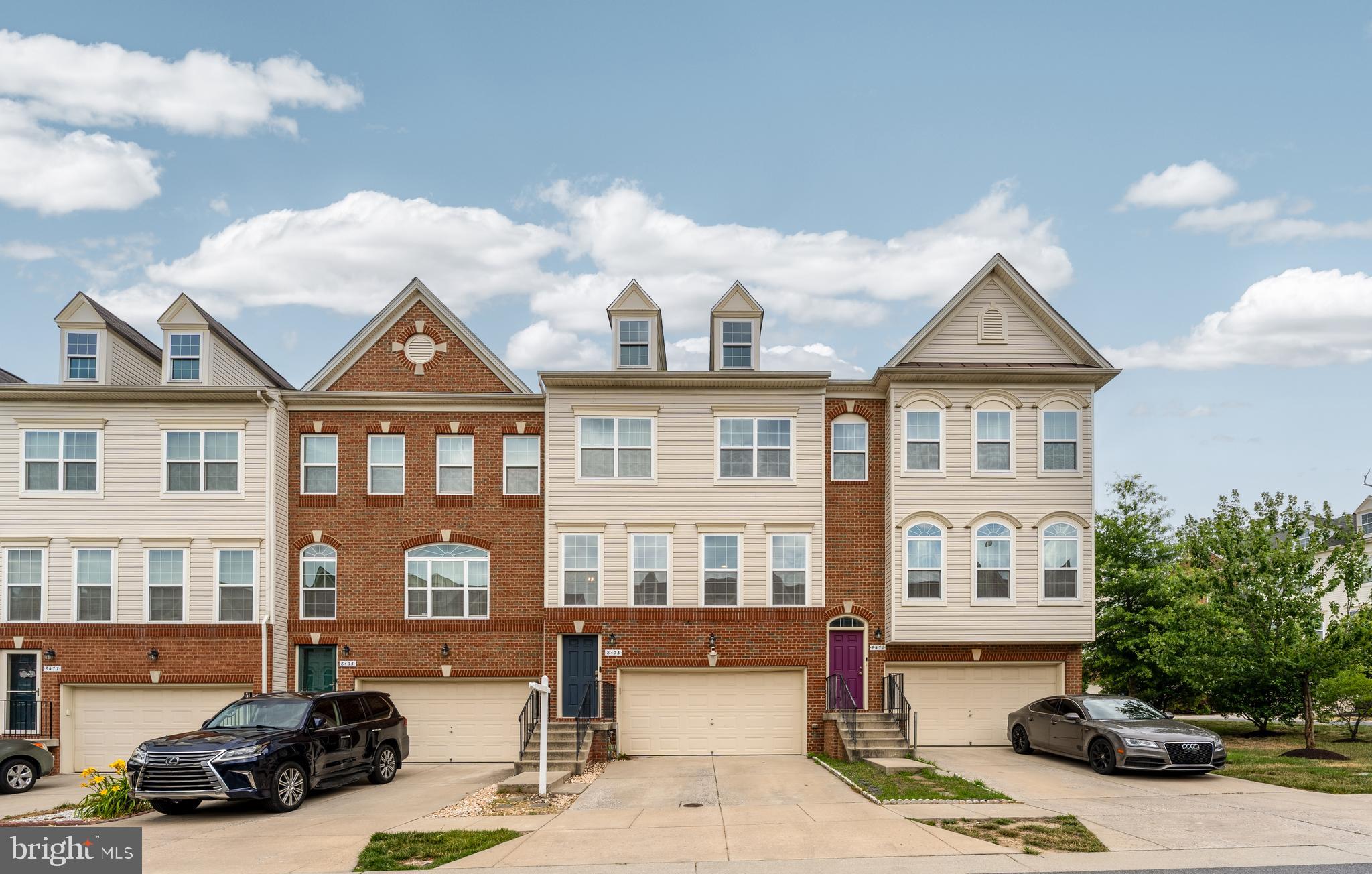 8473 WINDING TRAIL