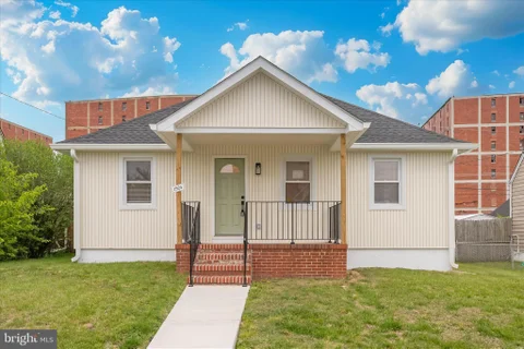 MLS: MDBC2160418
