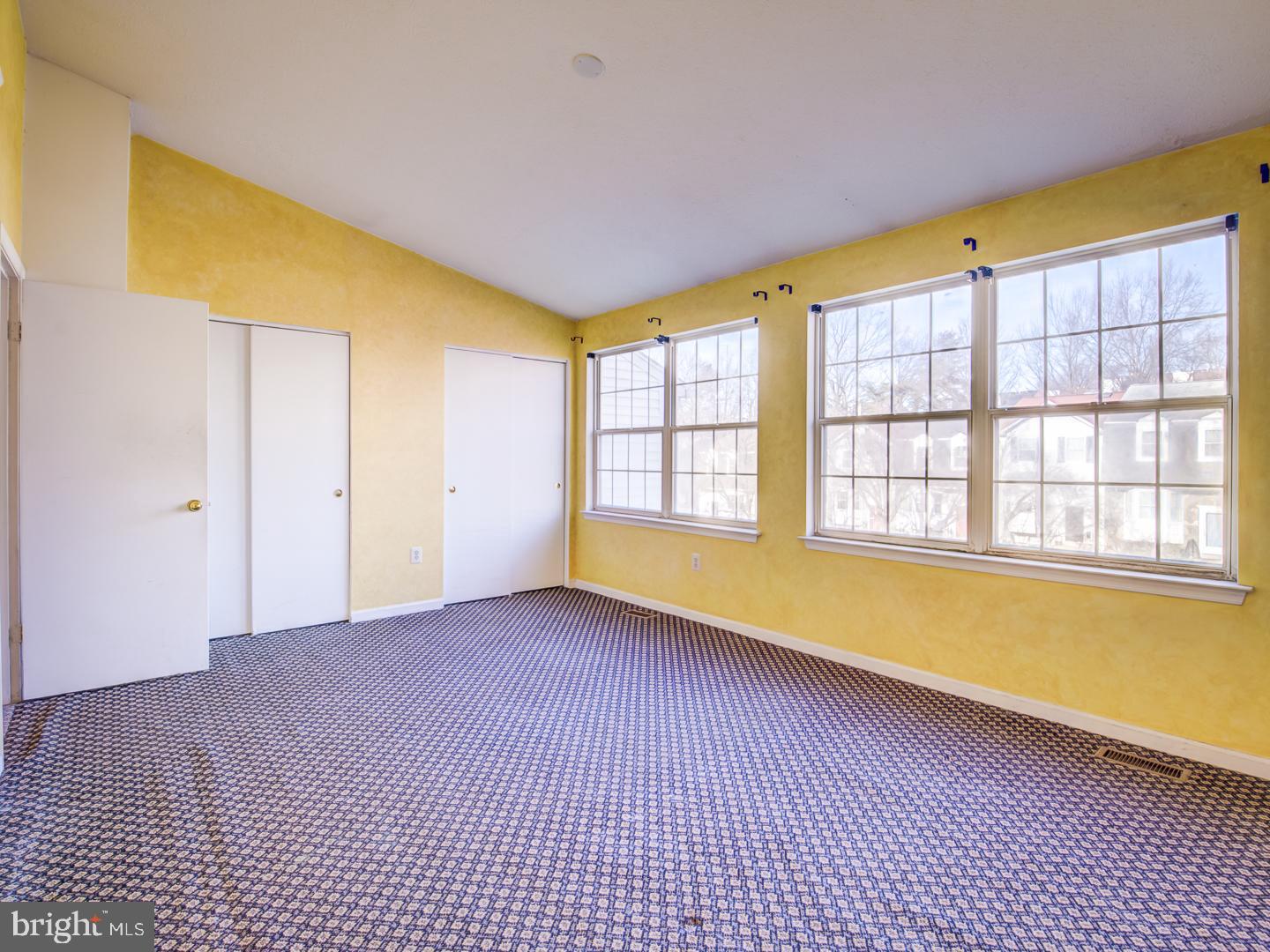 GLEN ORA - Residential