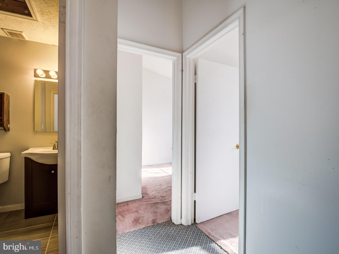 GLEN ORA - Residential