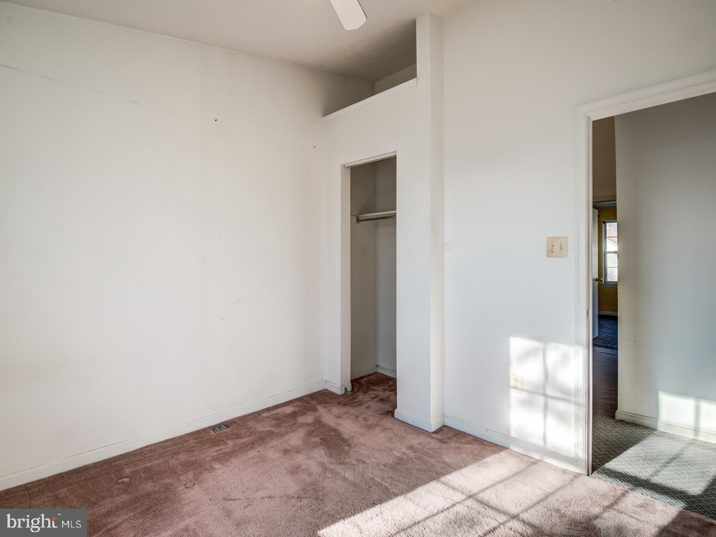 GLEN ORA - Residential