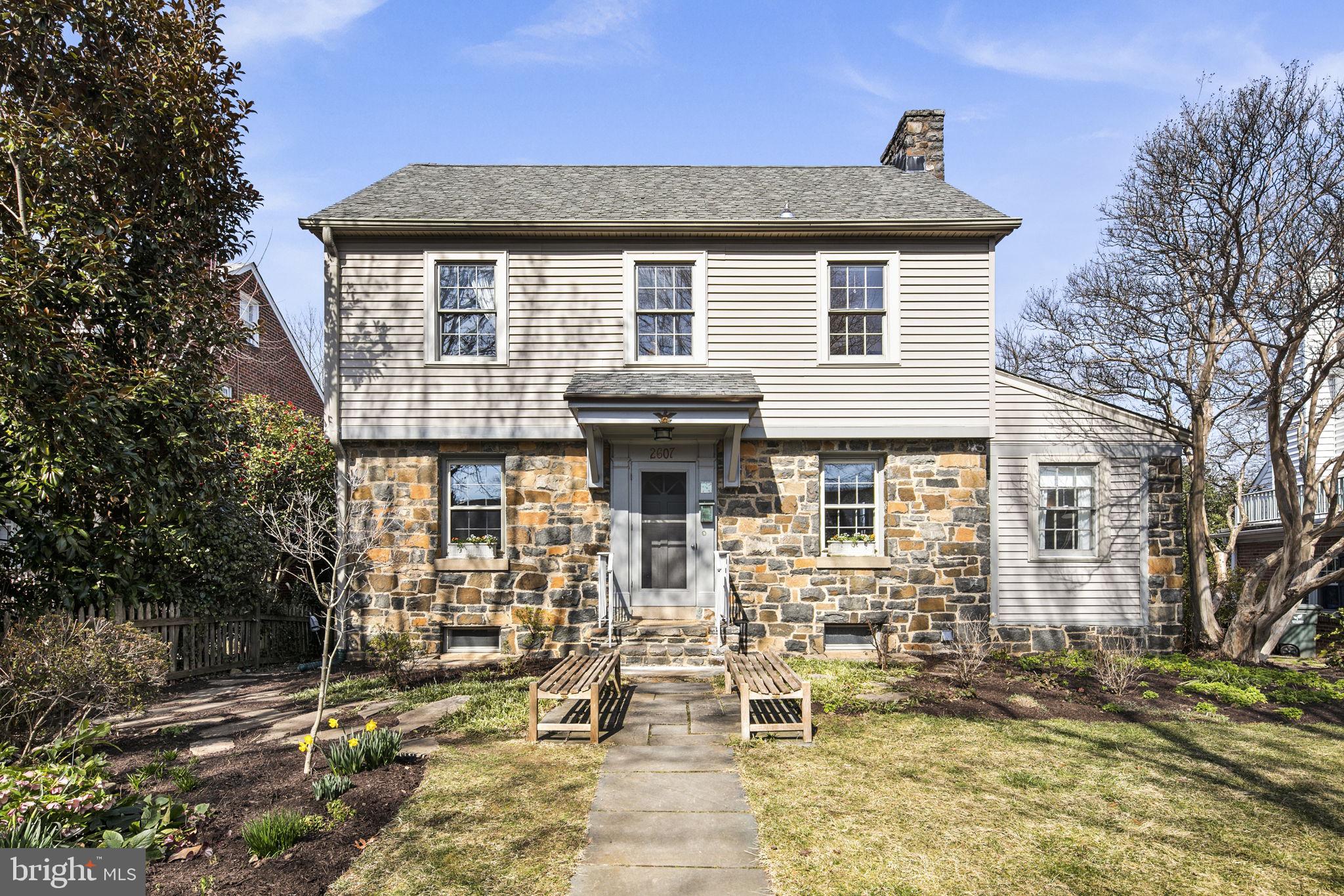 LYON VILLAGE - Residential