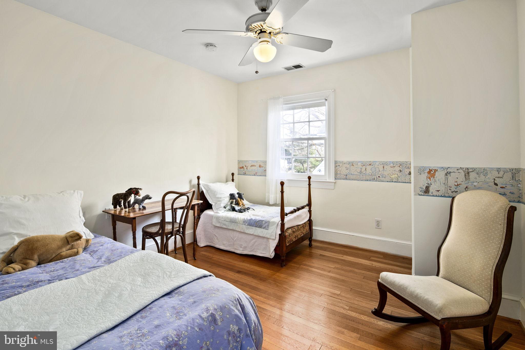 LYON VILLAGE - Residential