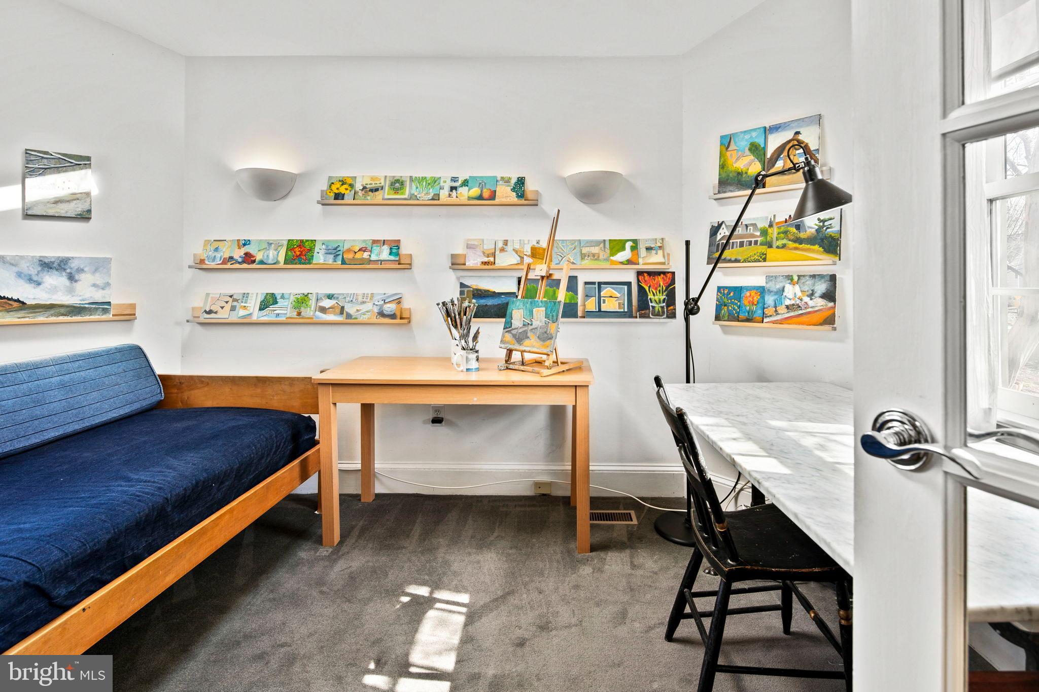 LYON VILLAGE - Residential