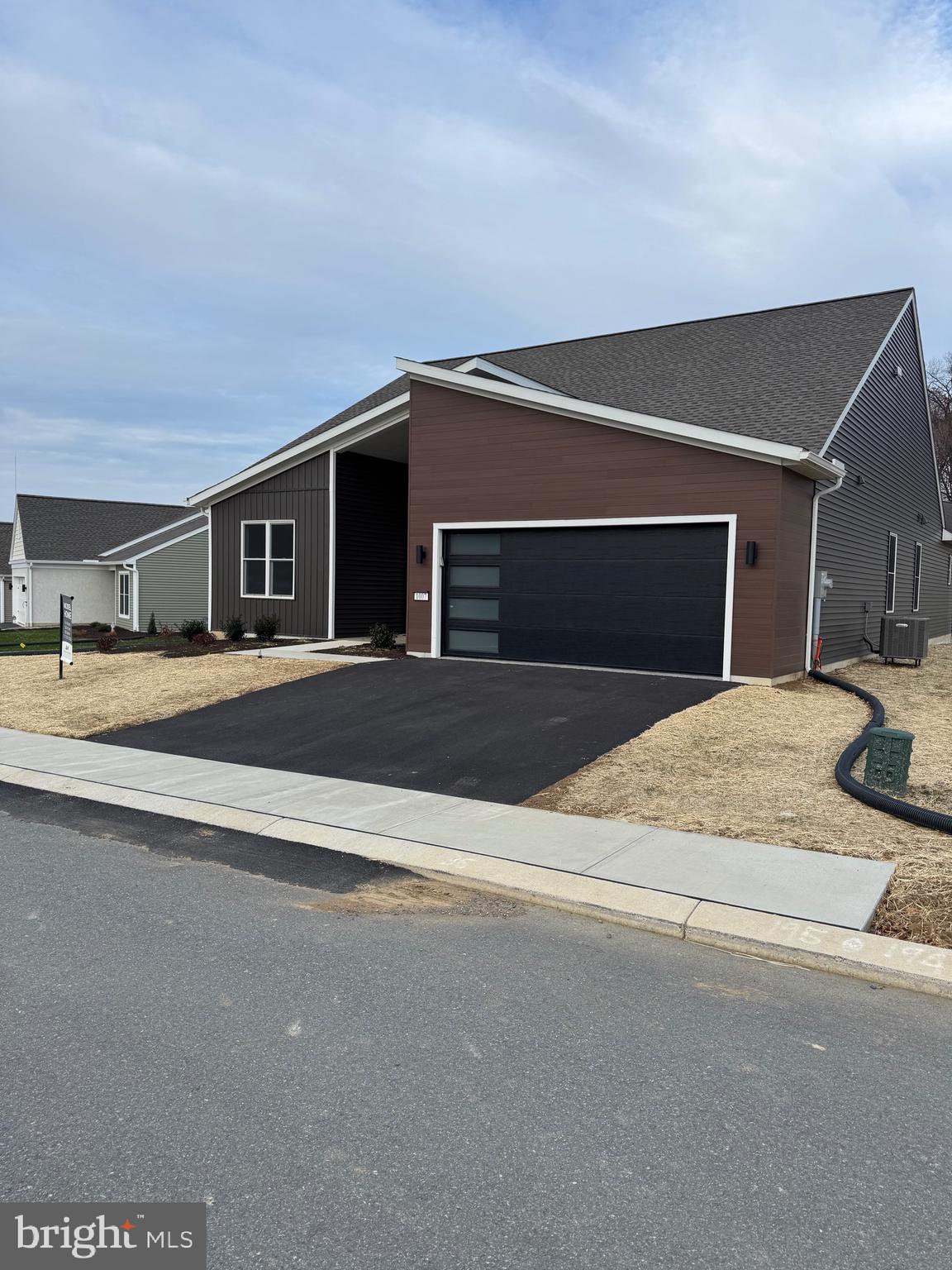 ALDEN PLACE - Residential