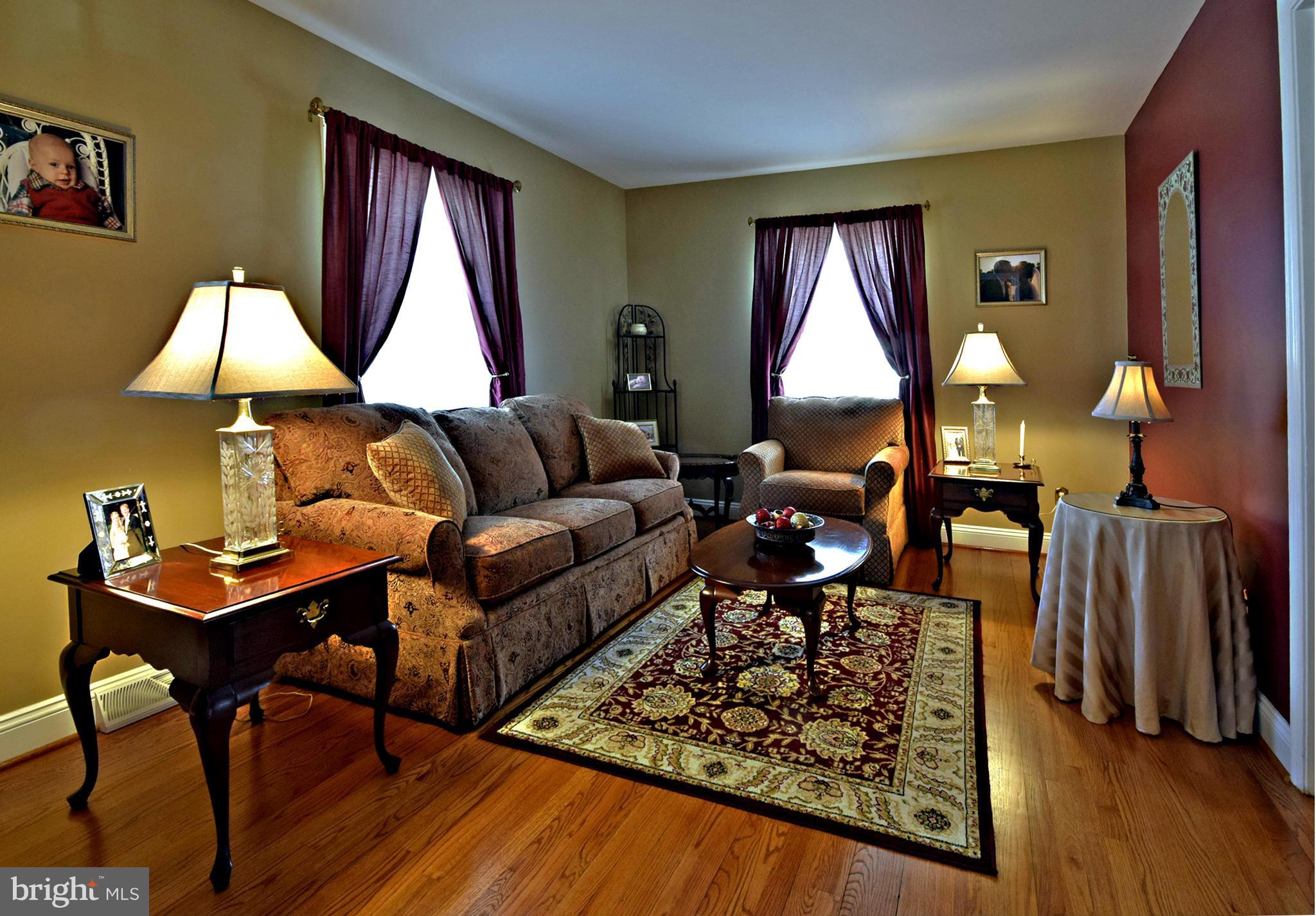 LAUREL PARK - Residential