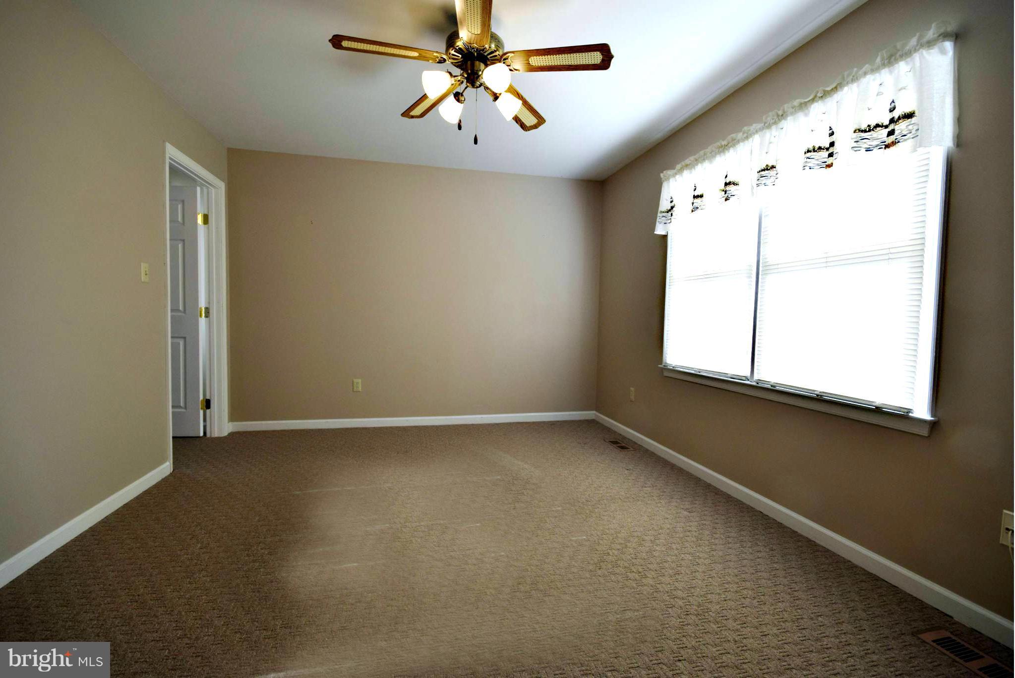 LAUREL PARK - Residential