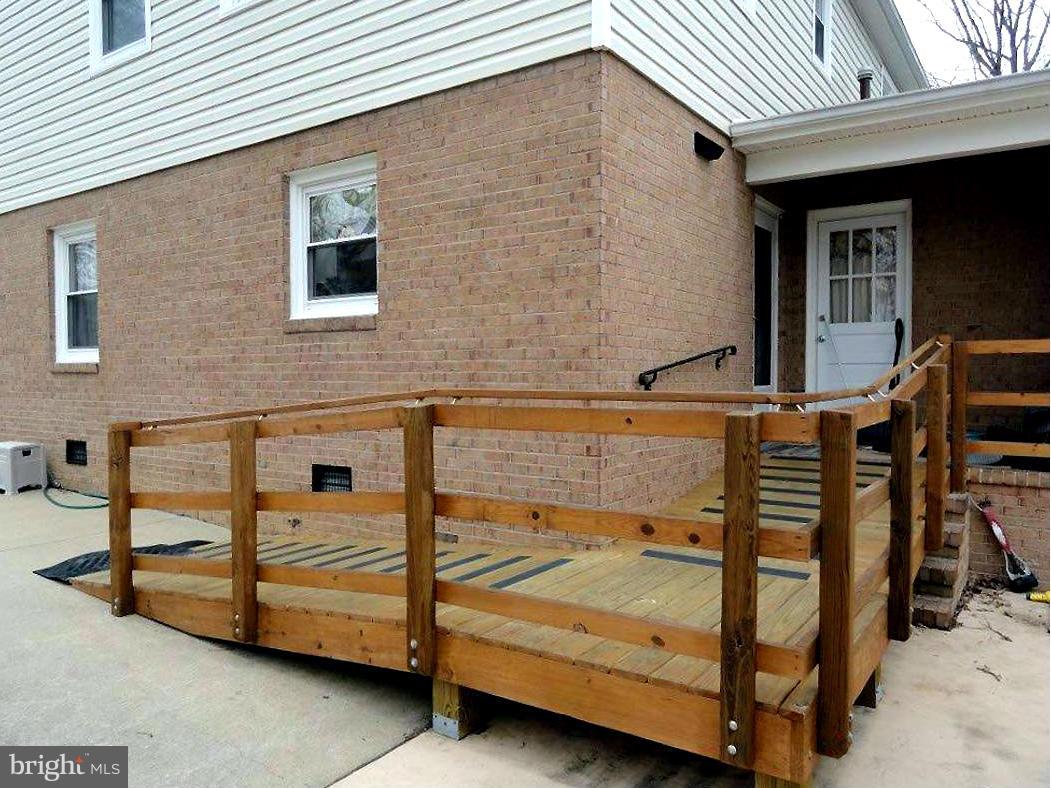 LAUREL PARK - Residential