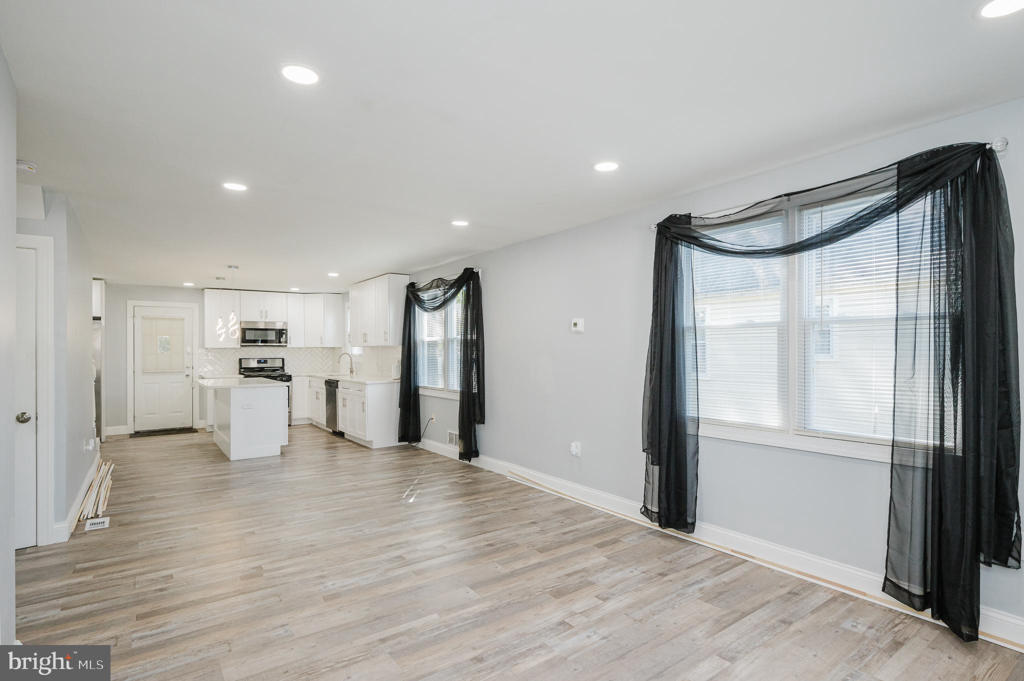 GARDENVILLE - Residential