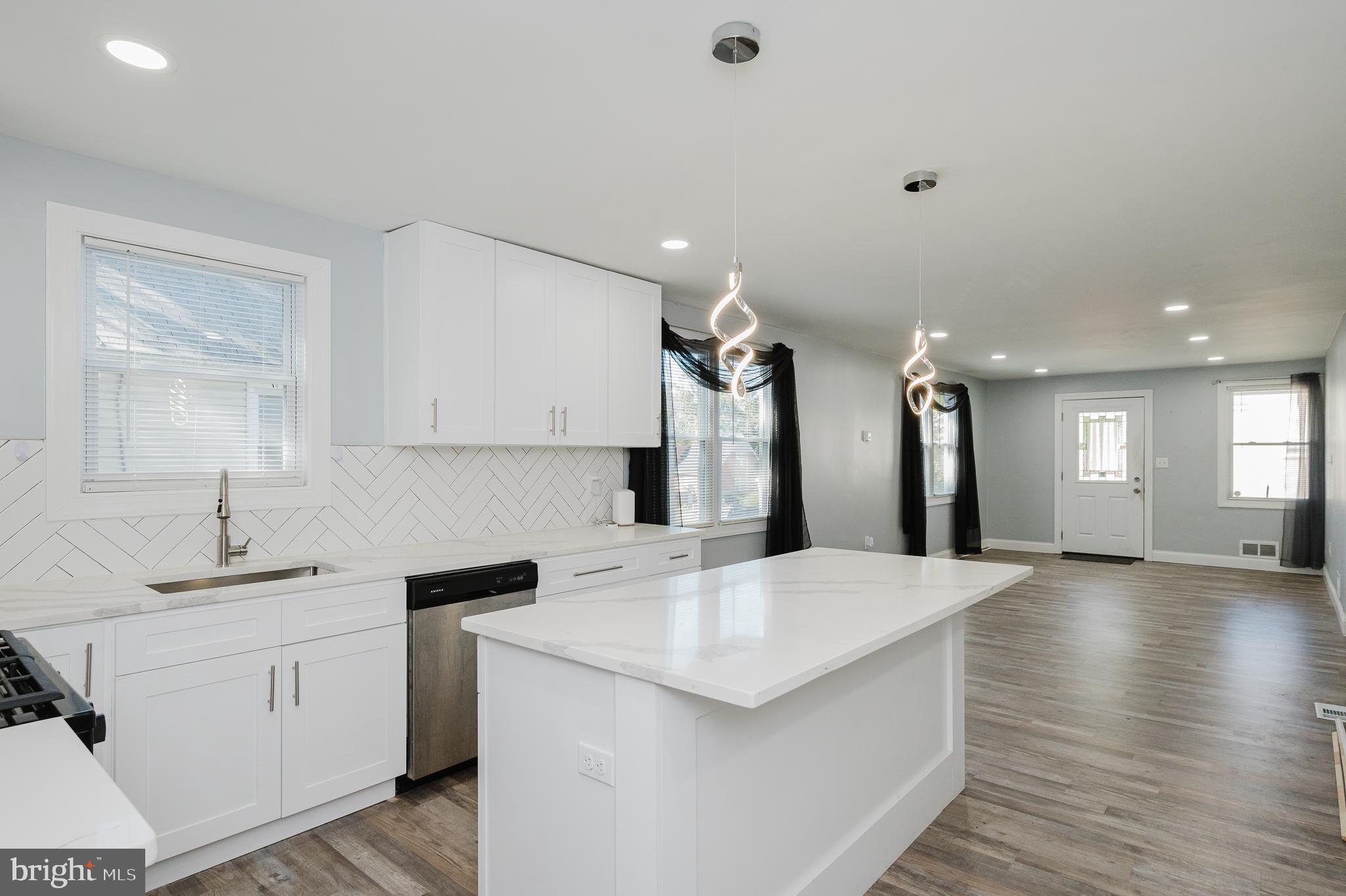 GARDENVILLE - Residential