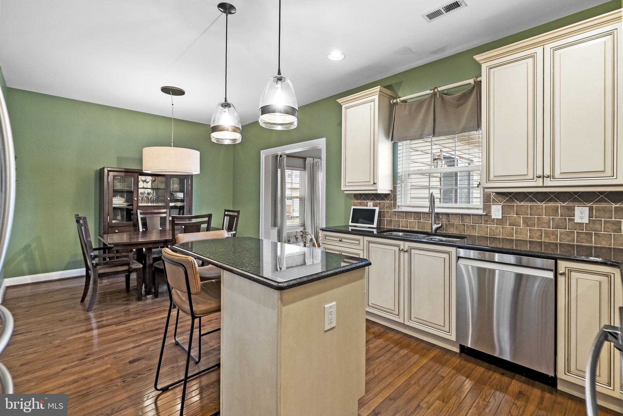 THE ARBORS - Residential