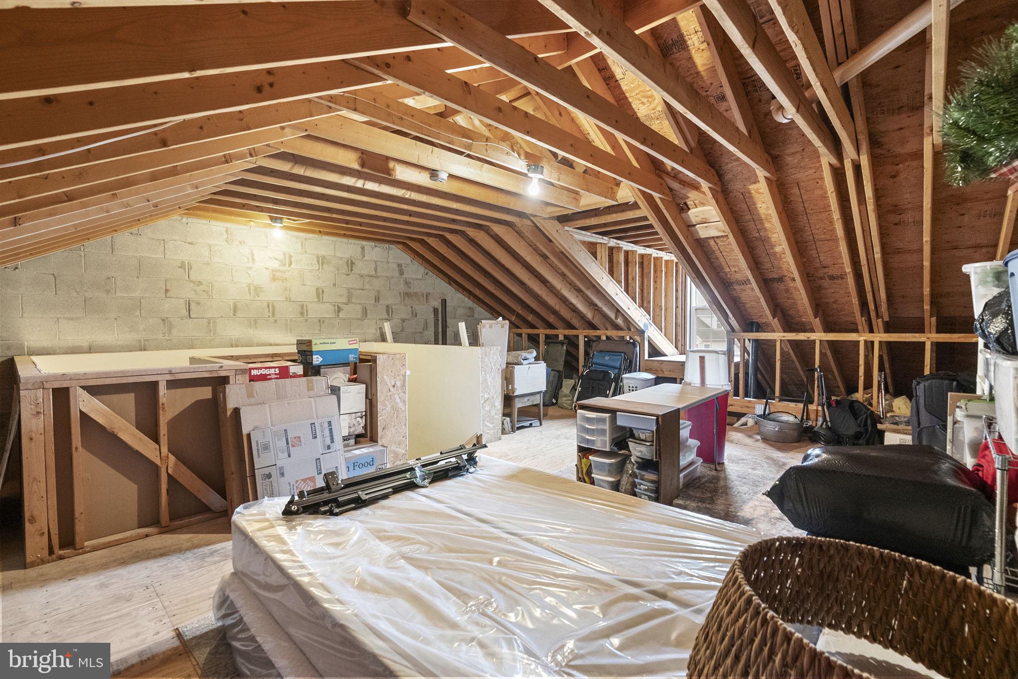 THE ARBORS - Residential