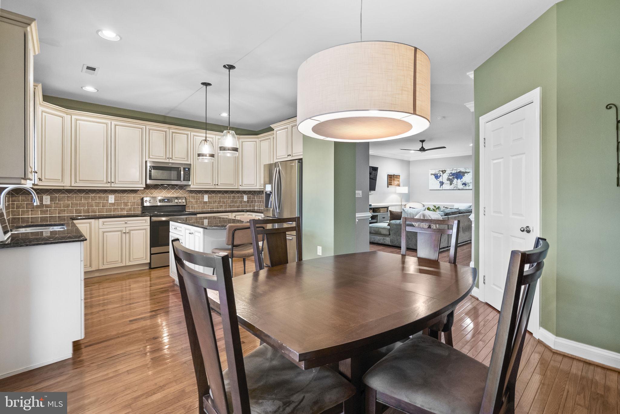 THE ARBORS - Residential