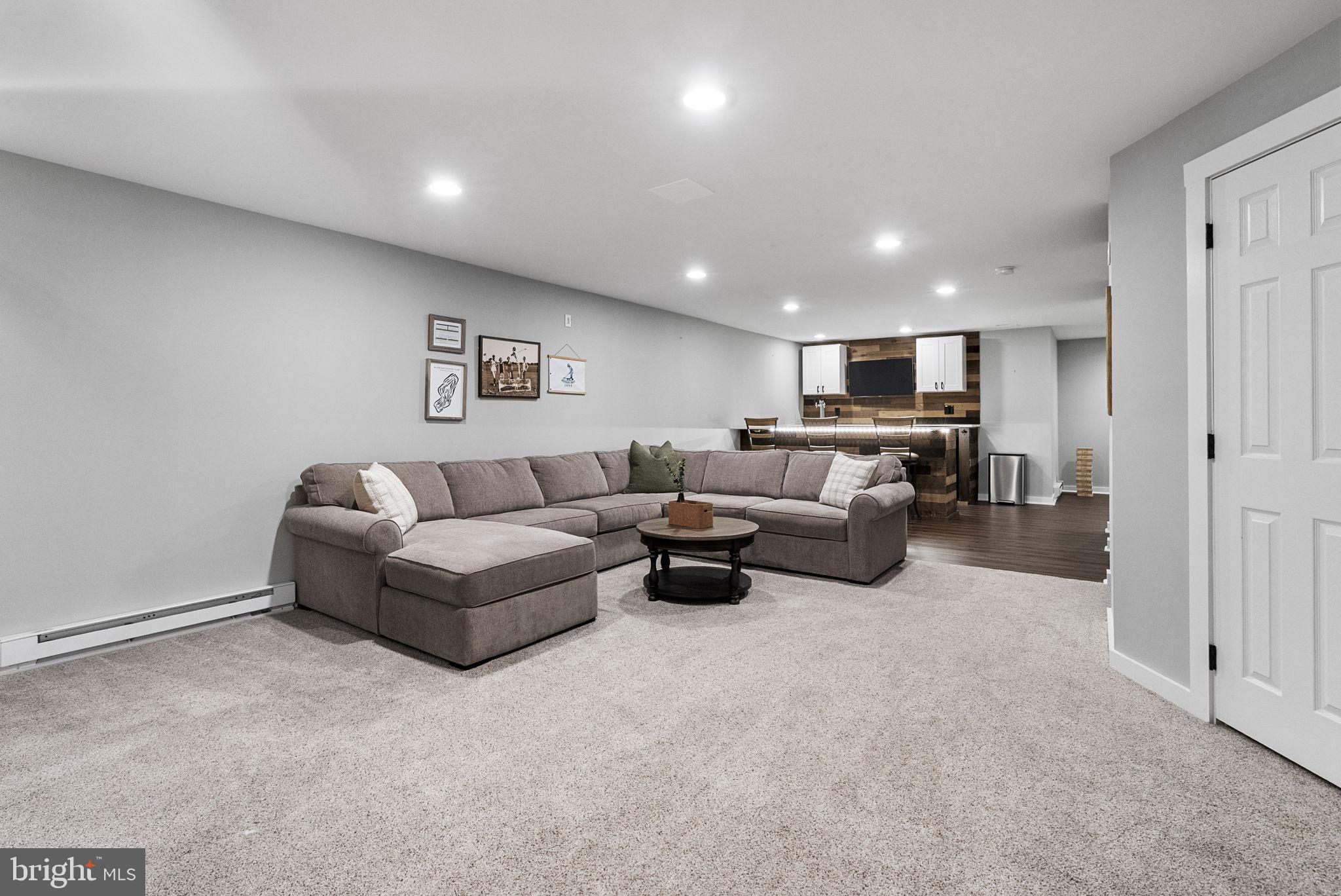 THE ARBORS - Residential