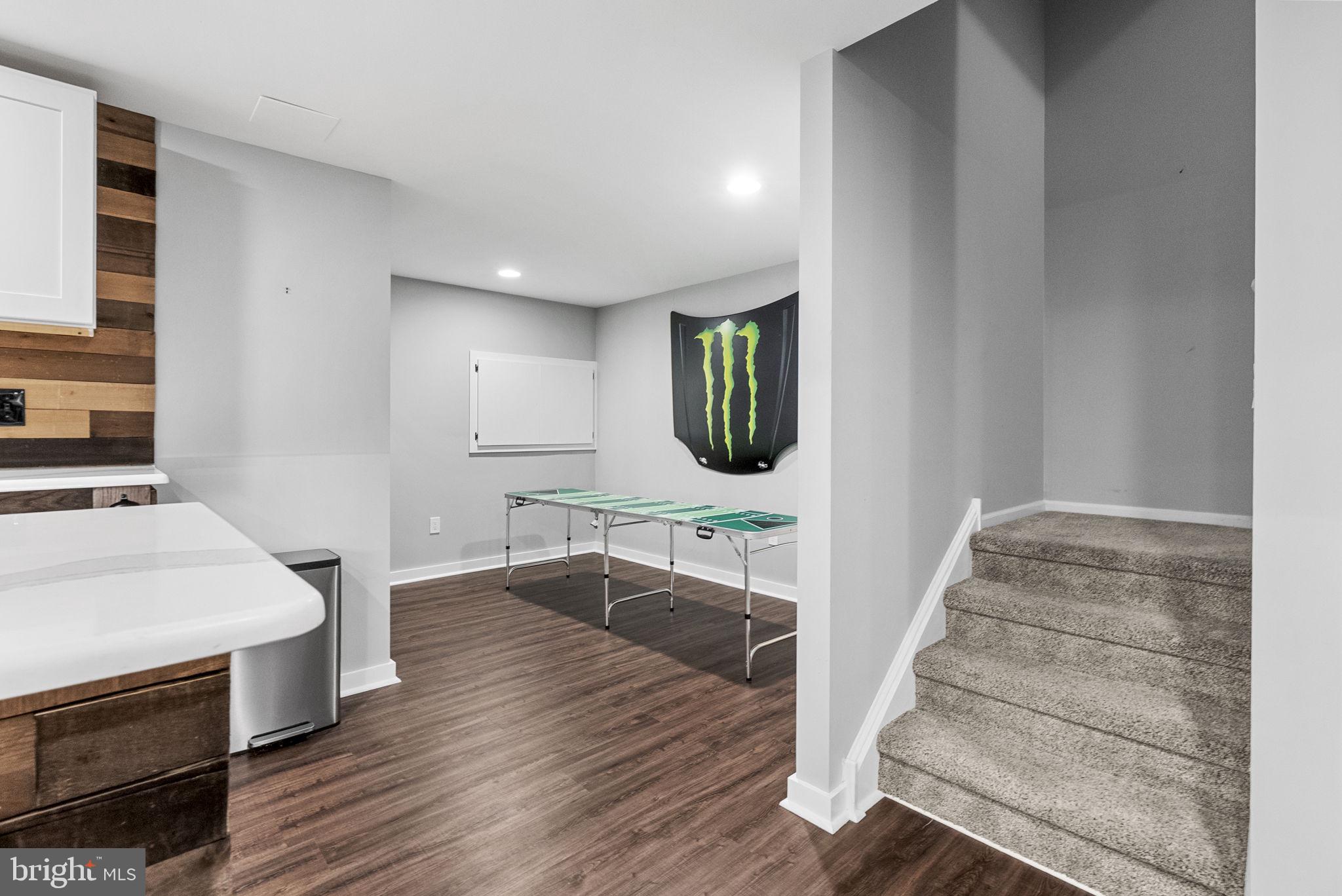 THE ARBORS - Residential