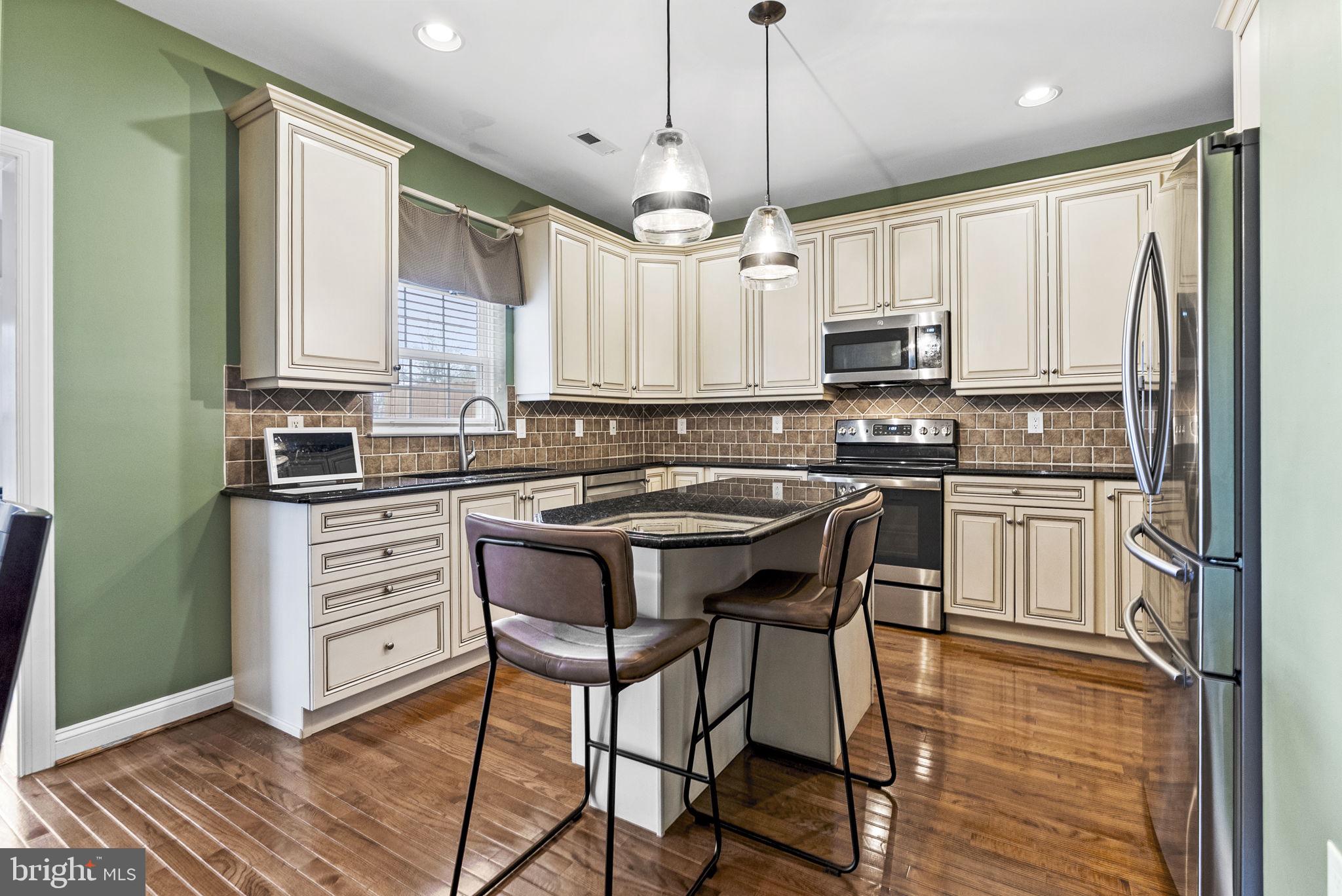 THE ARBORS - Residential