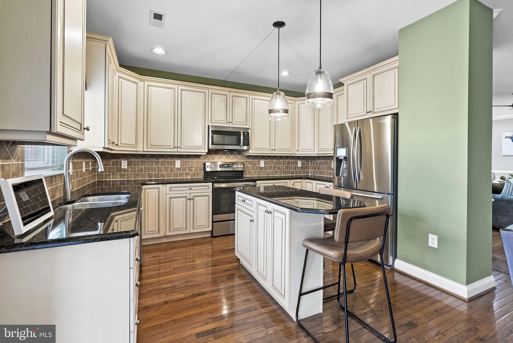 THE ARBORS - Residential