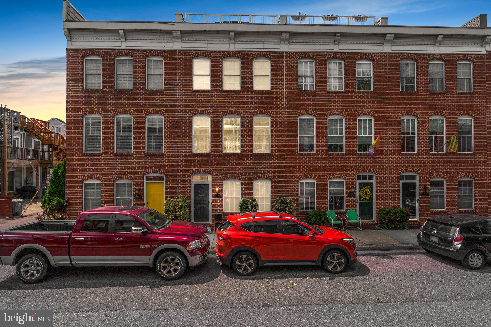 LOCUST POINT - Residential