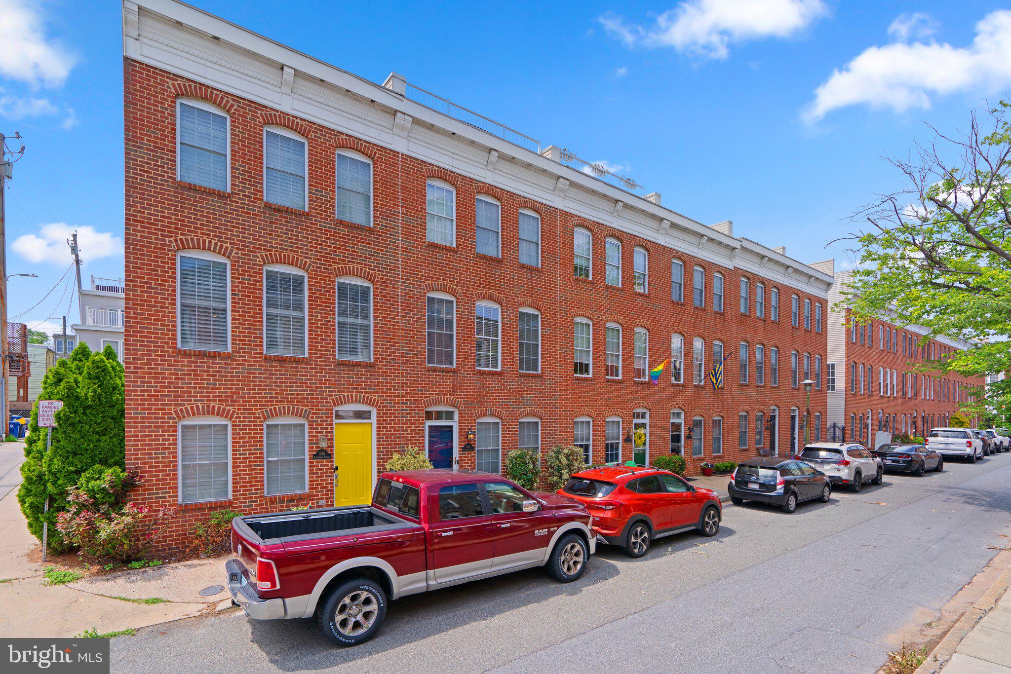 LOCUST POINT - Residential