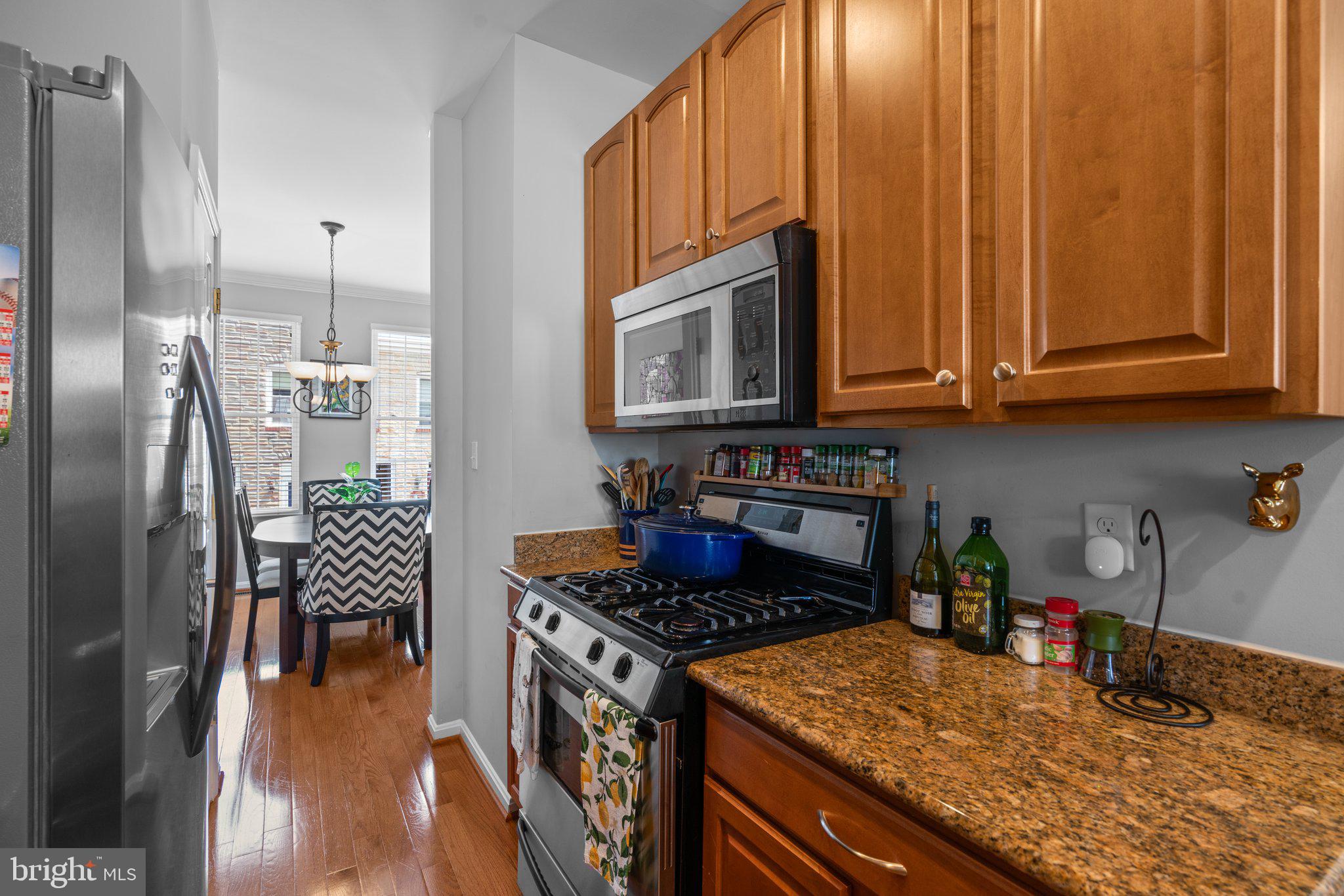 LOCUST POINT - Residential