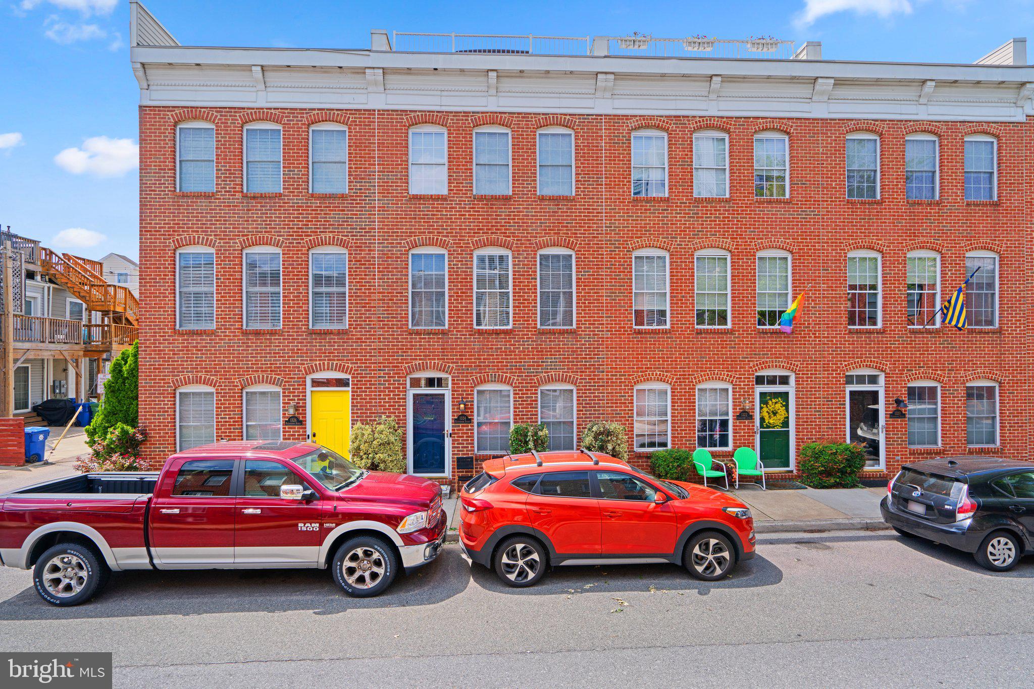 LOCUST POINT - Residential