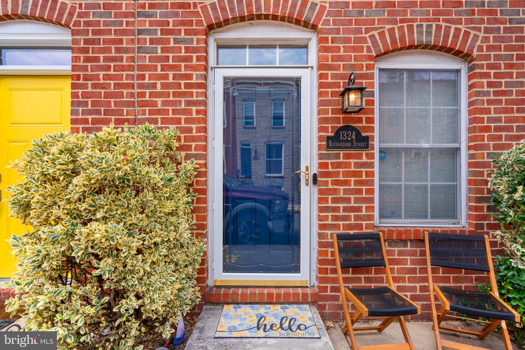 LOCUST POINT - Residential