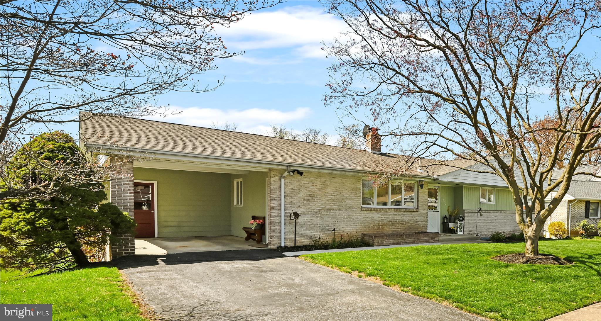 224 N CHESTNUT STREET