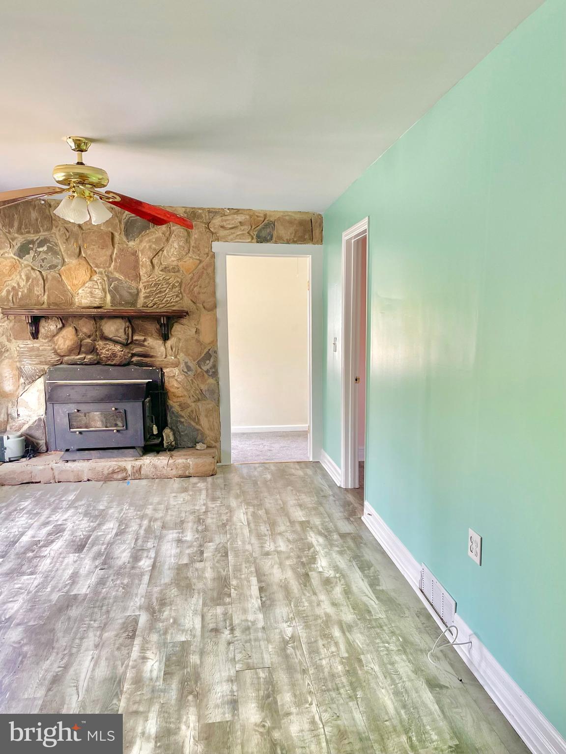 SHORE ACRES - Residential