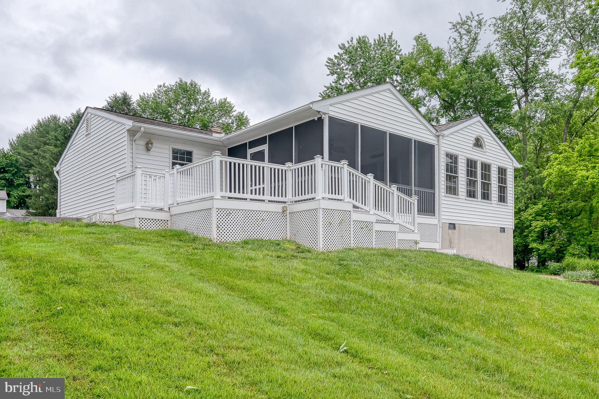 SPRING HOUSE FARMS - Residential