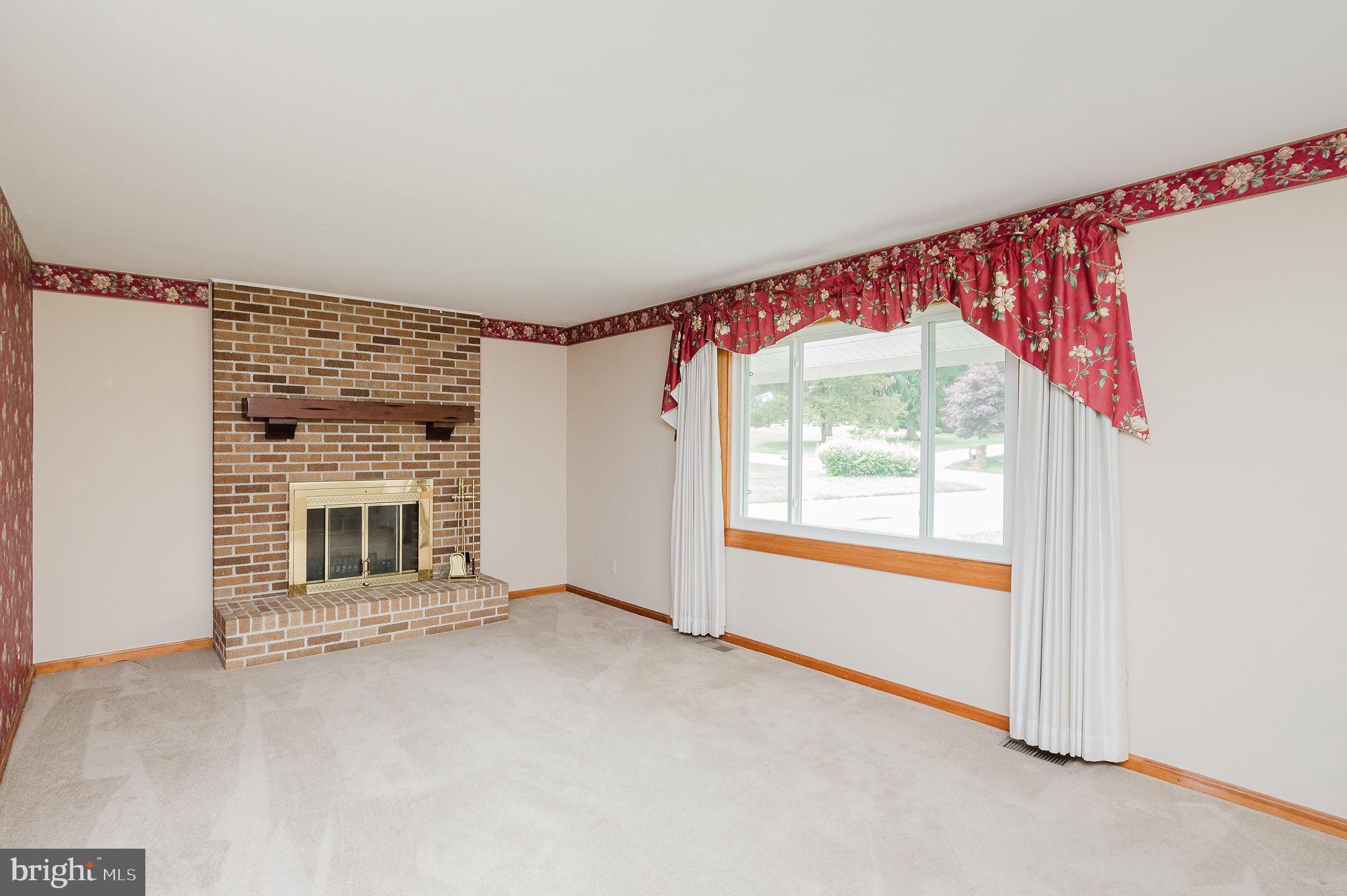 SPRING HOUSE FARMS - Residential