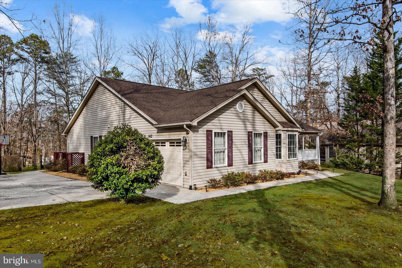 142 YORKTOWN BOULEVARD