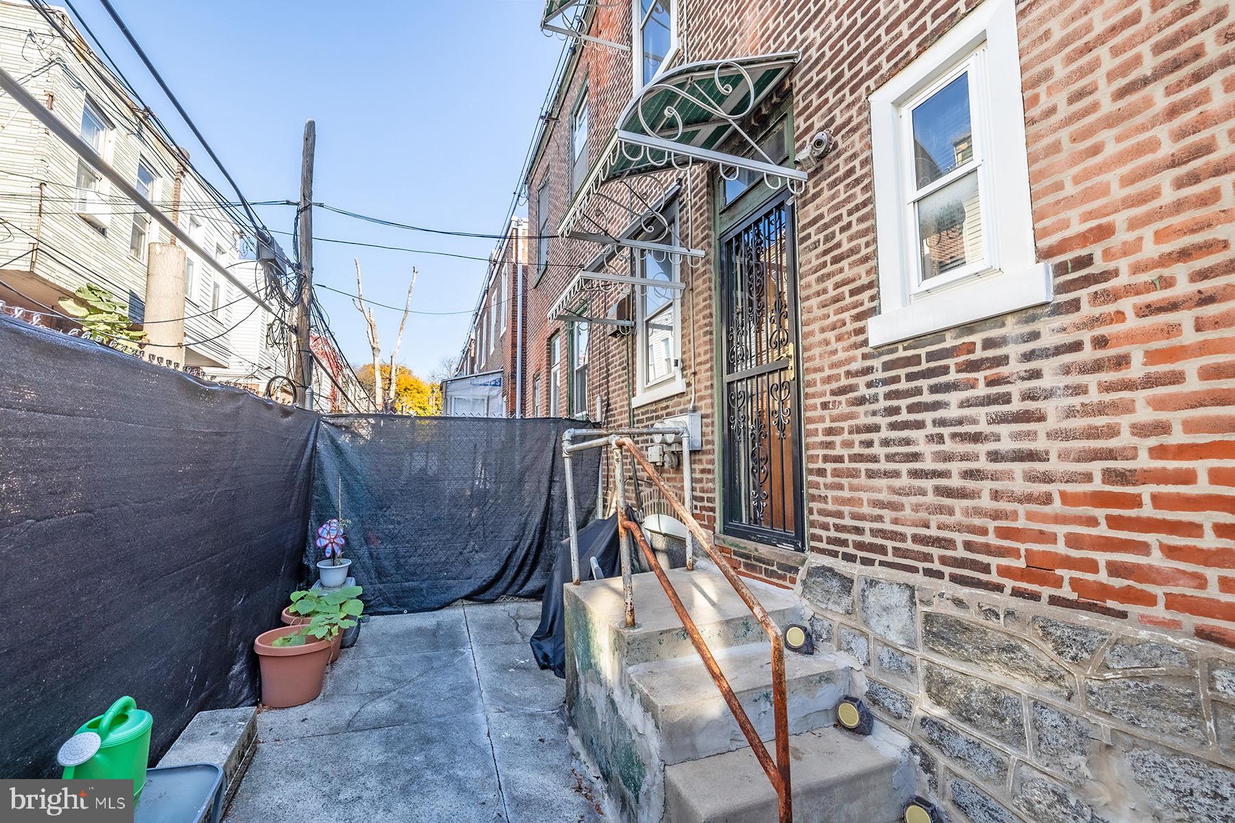 WEST PHILADELPHIA - Residential