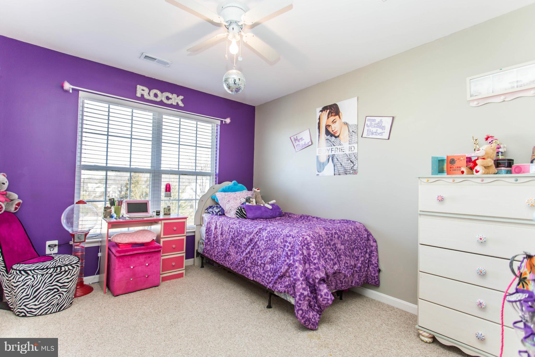 SALEM FIELDS - Residential