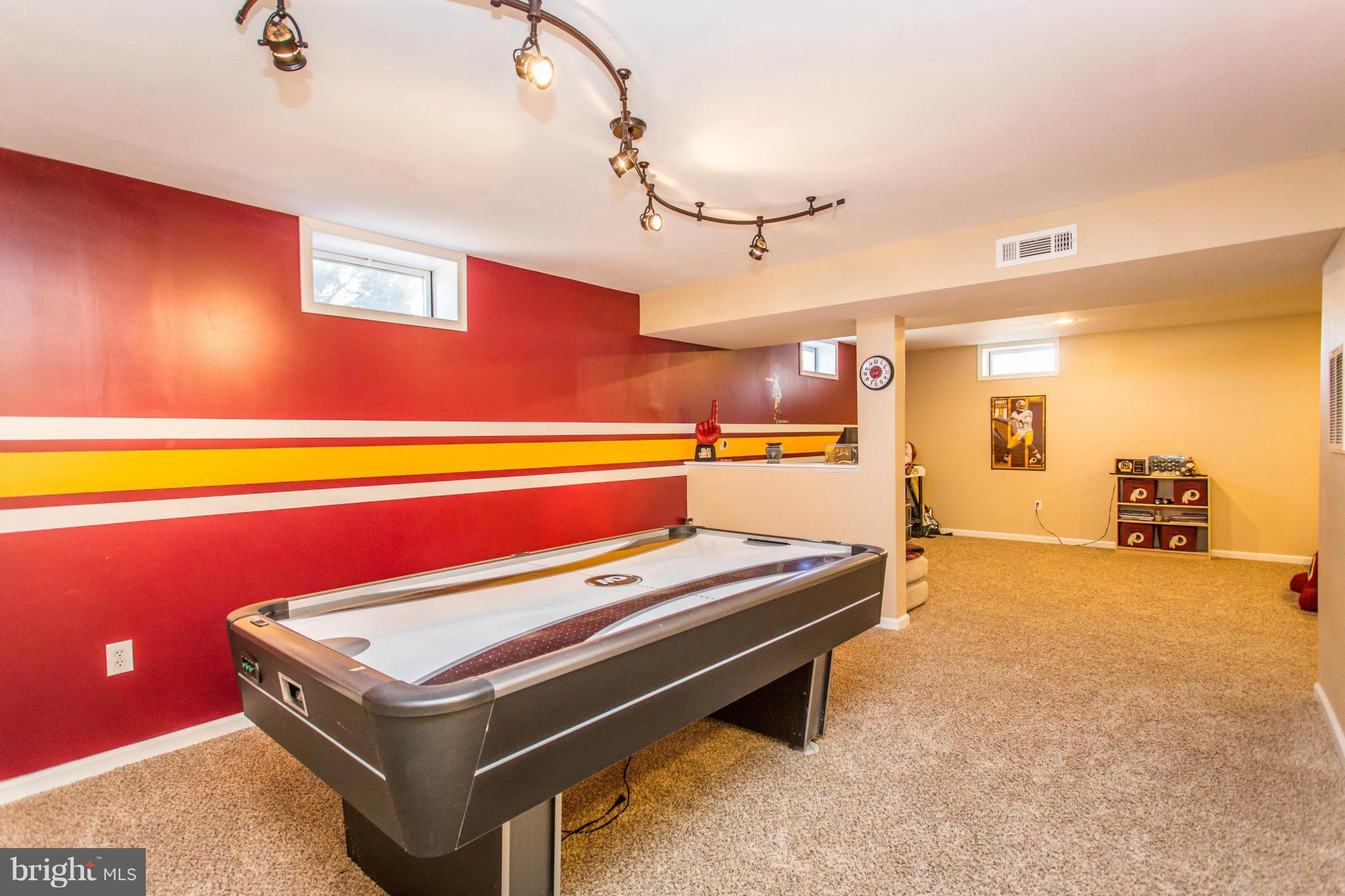 SALEM FIELDS - Residential