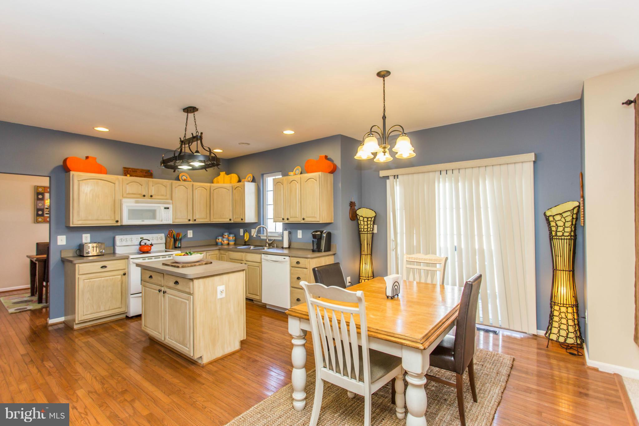 SALEM FIELDS - Residential