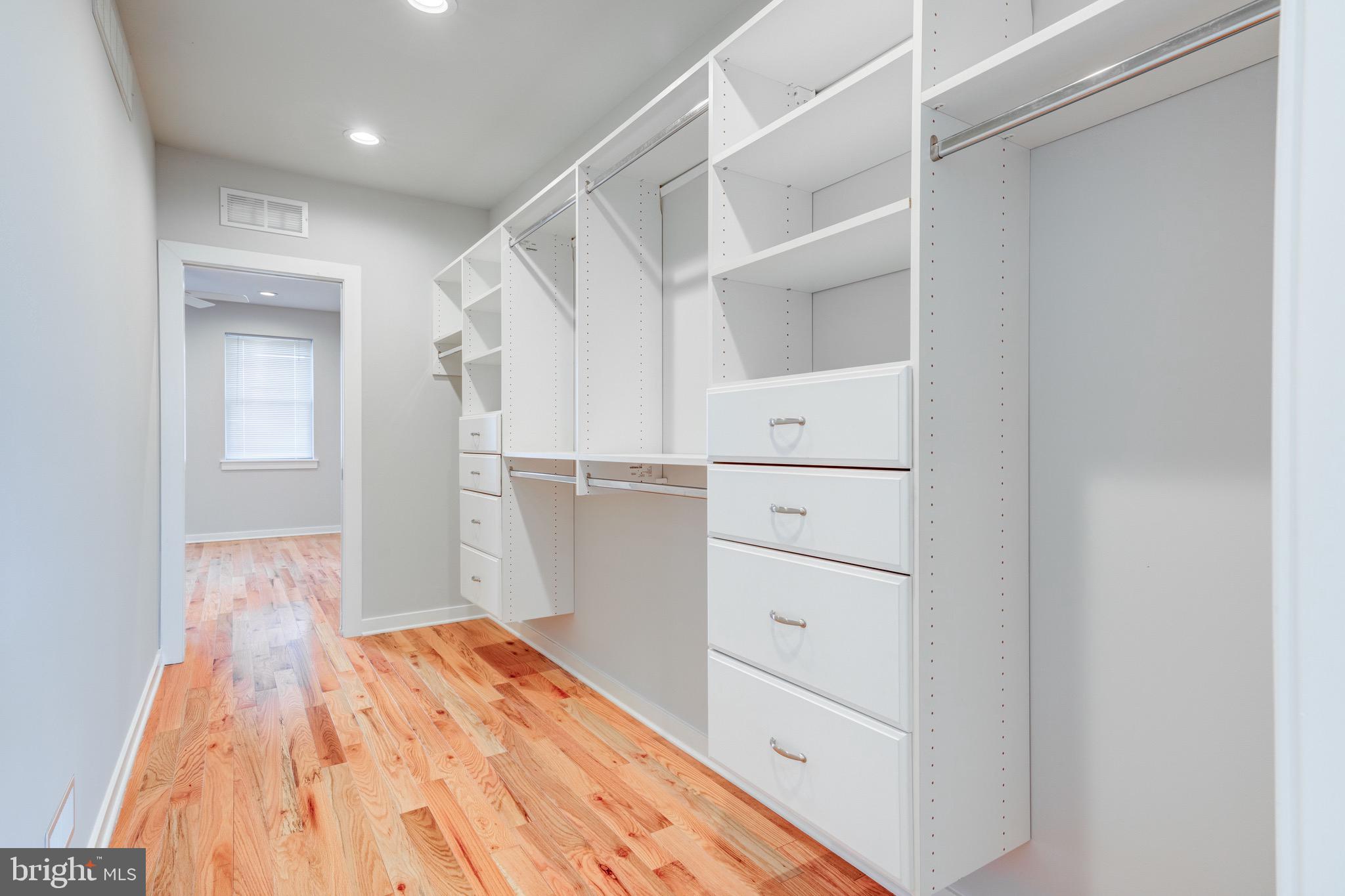 GRAYS FERRY - Residential