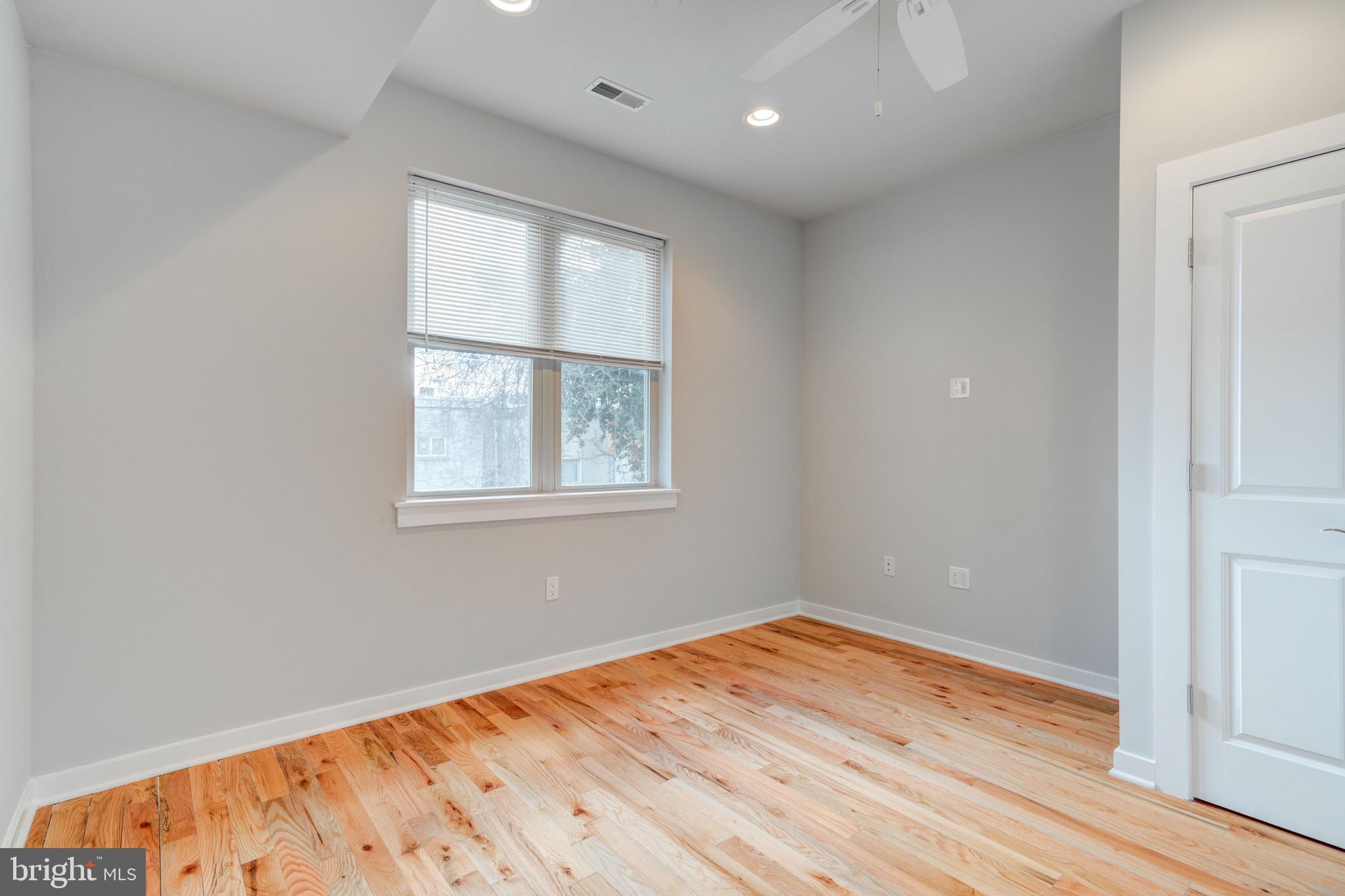 GRAYS FERRY - Residential