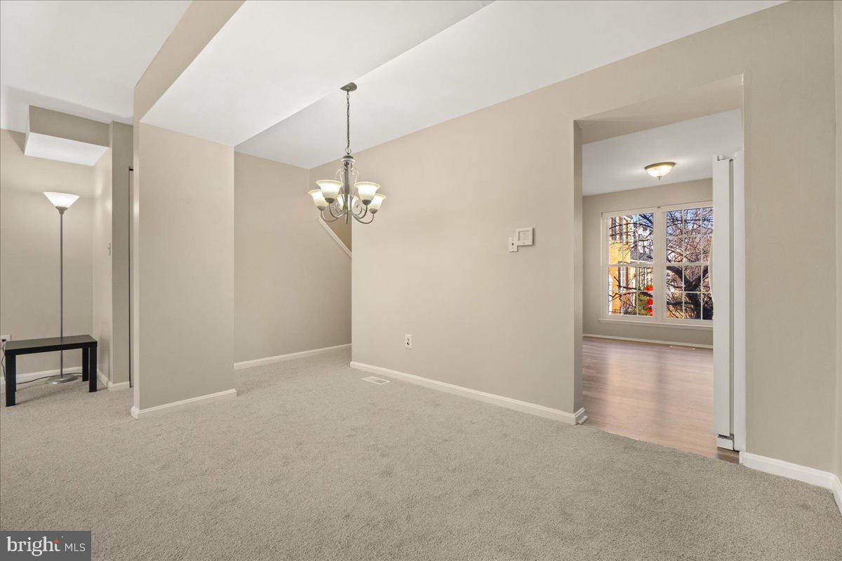 GLADE TOWN - Residential Lease