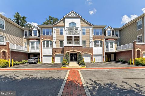 7880 ROLLING WOODS COURT 104 SPRINGFIELD VA 22152